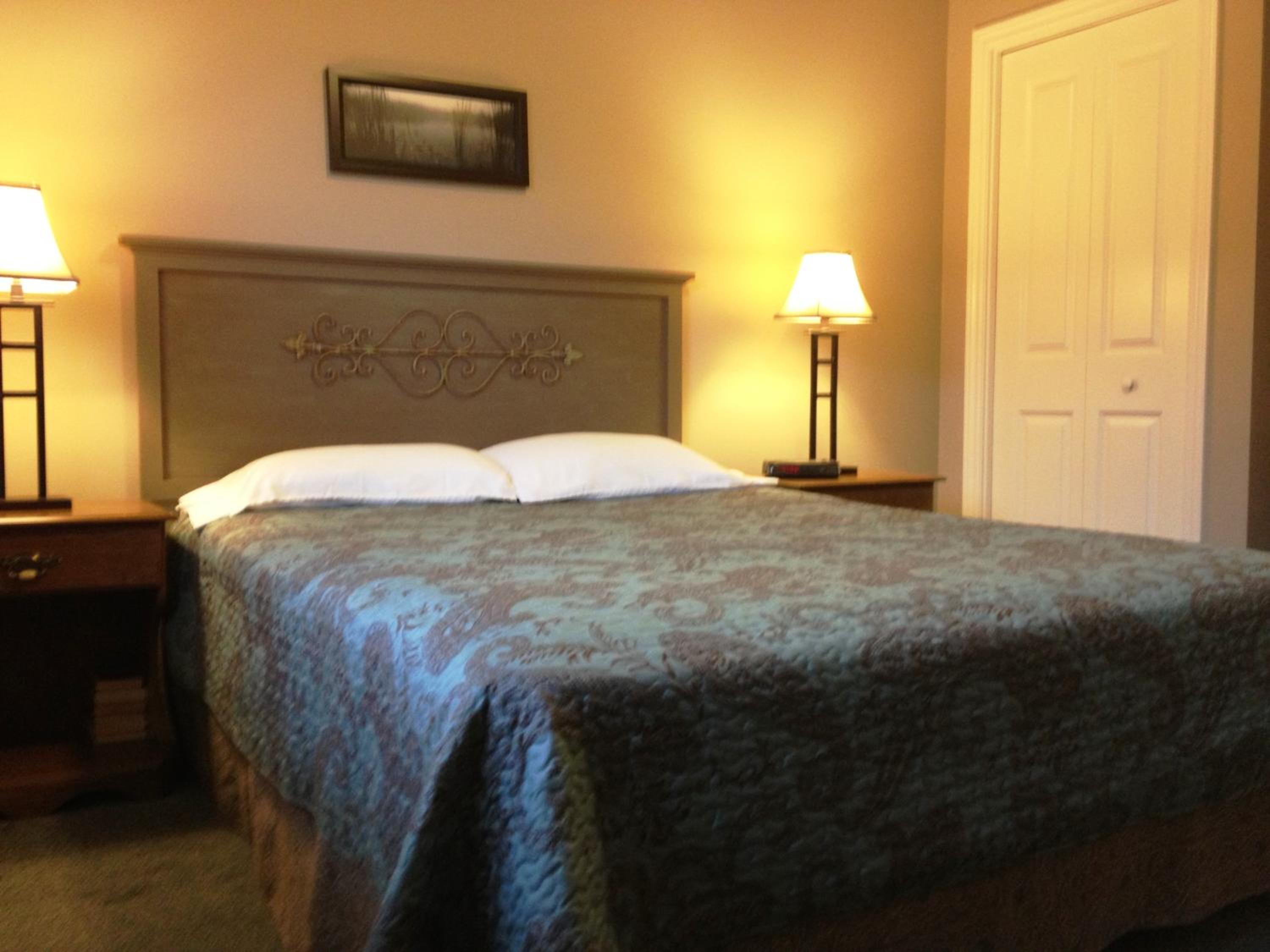 Two-Bedroom Cottage - Disability Access