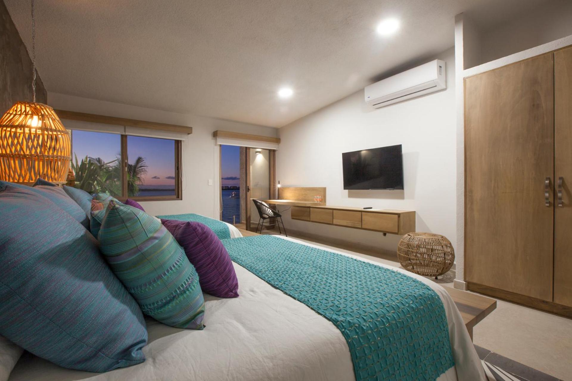 Suite with Sea View photo 2