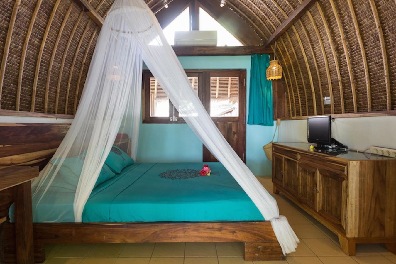 Bungalow photo 1