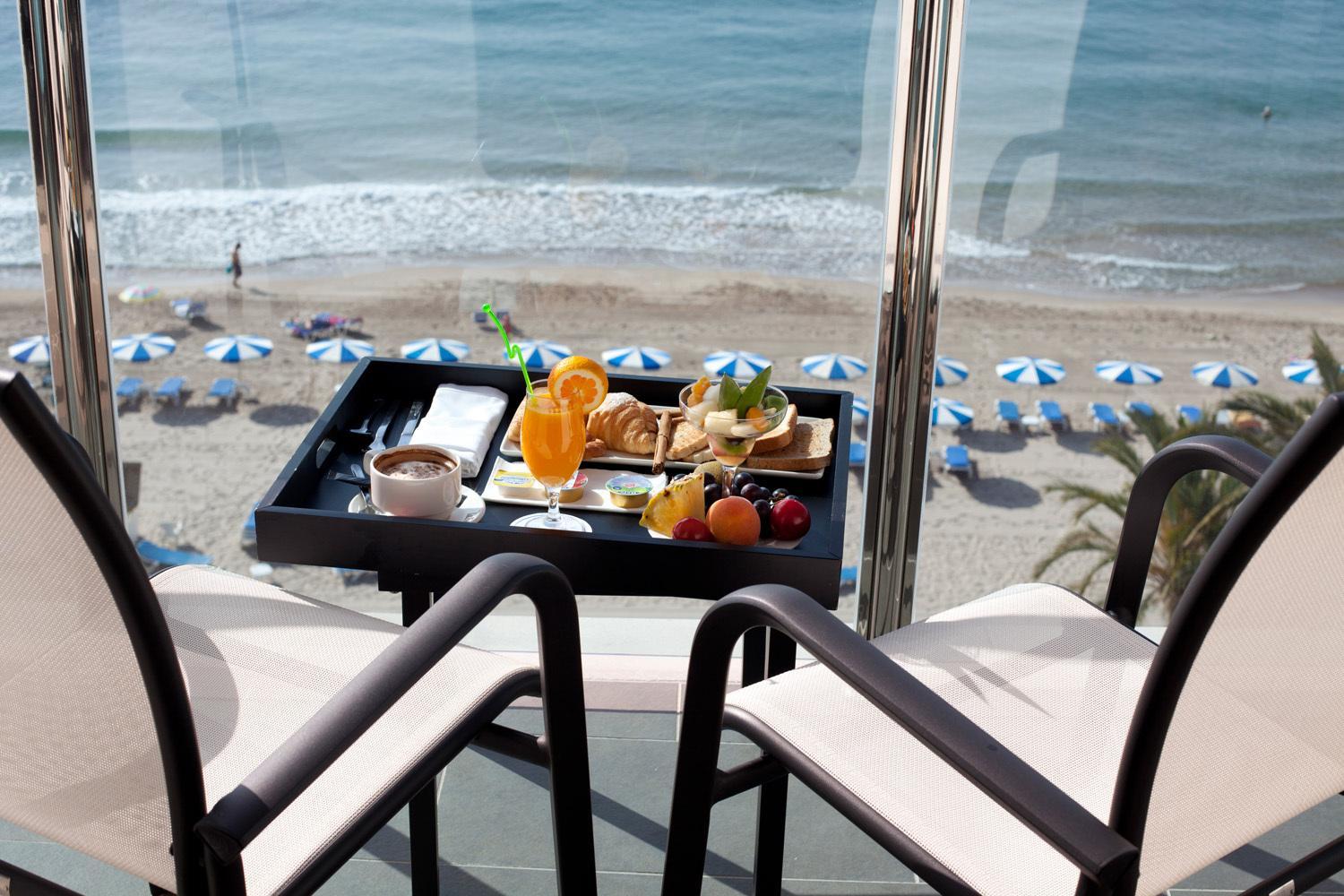 Double or Twin Room with Sea View photo 2