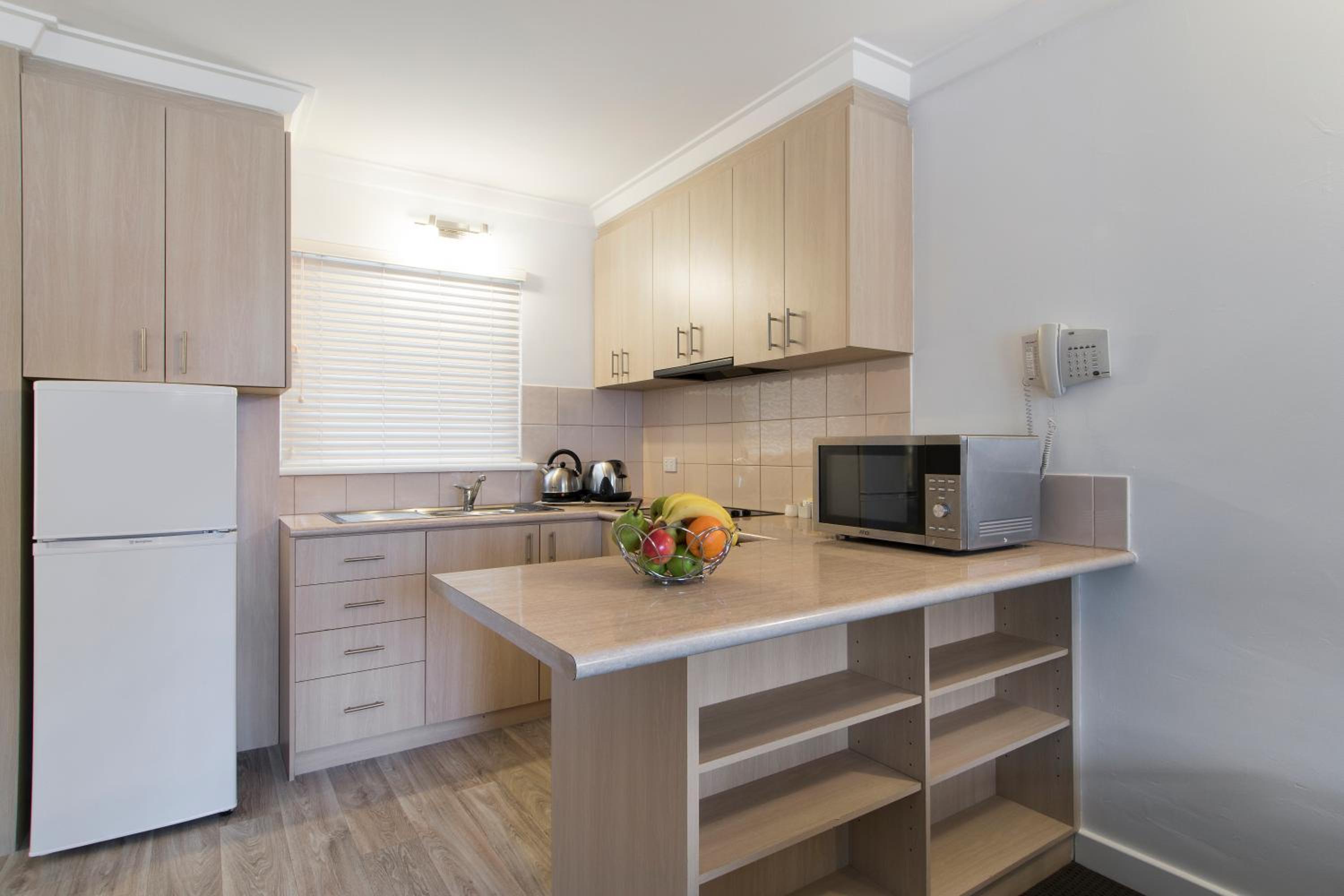 One-Bedroom Suite - Riverside thumbnail 6