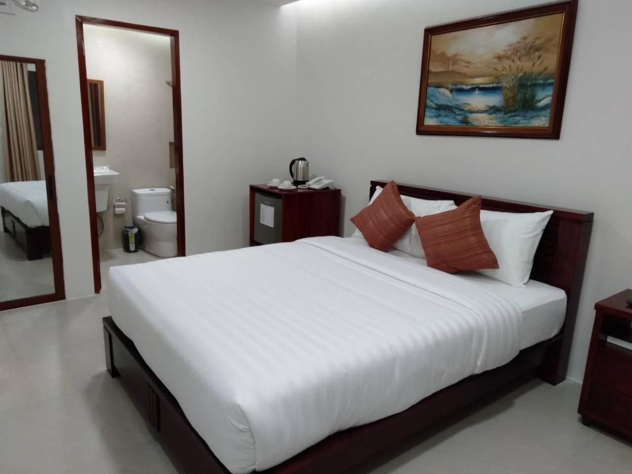 Deluxe Queen Room photo 2