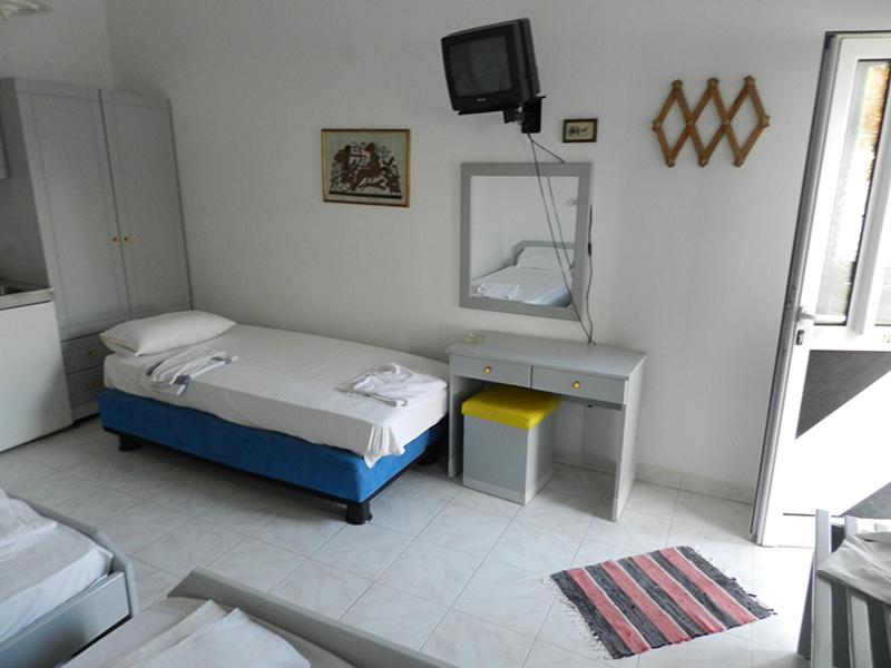 Studio with Sea View - Photo 8