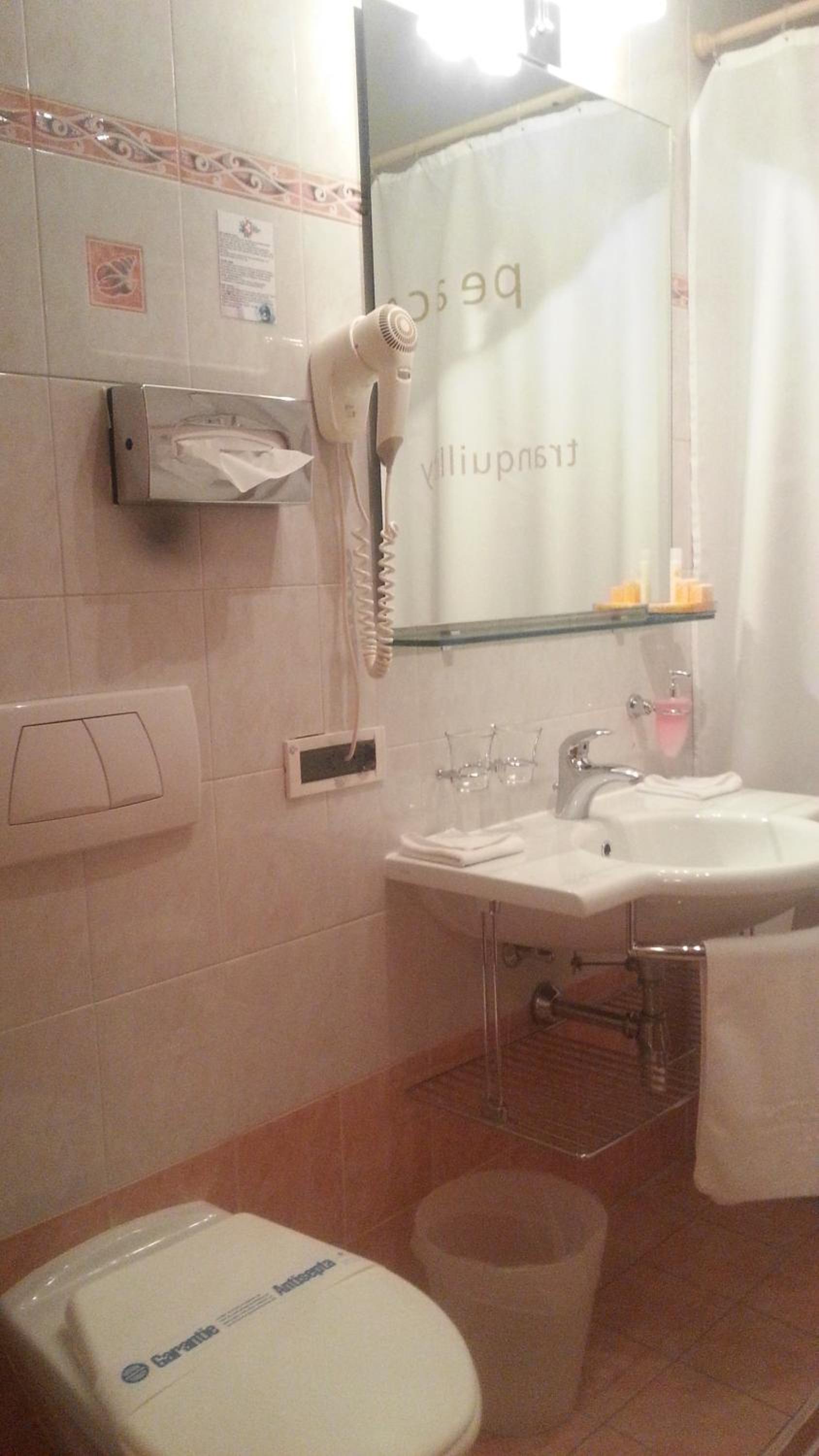 Superior Double or Twin Room - Photo 4
