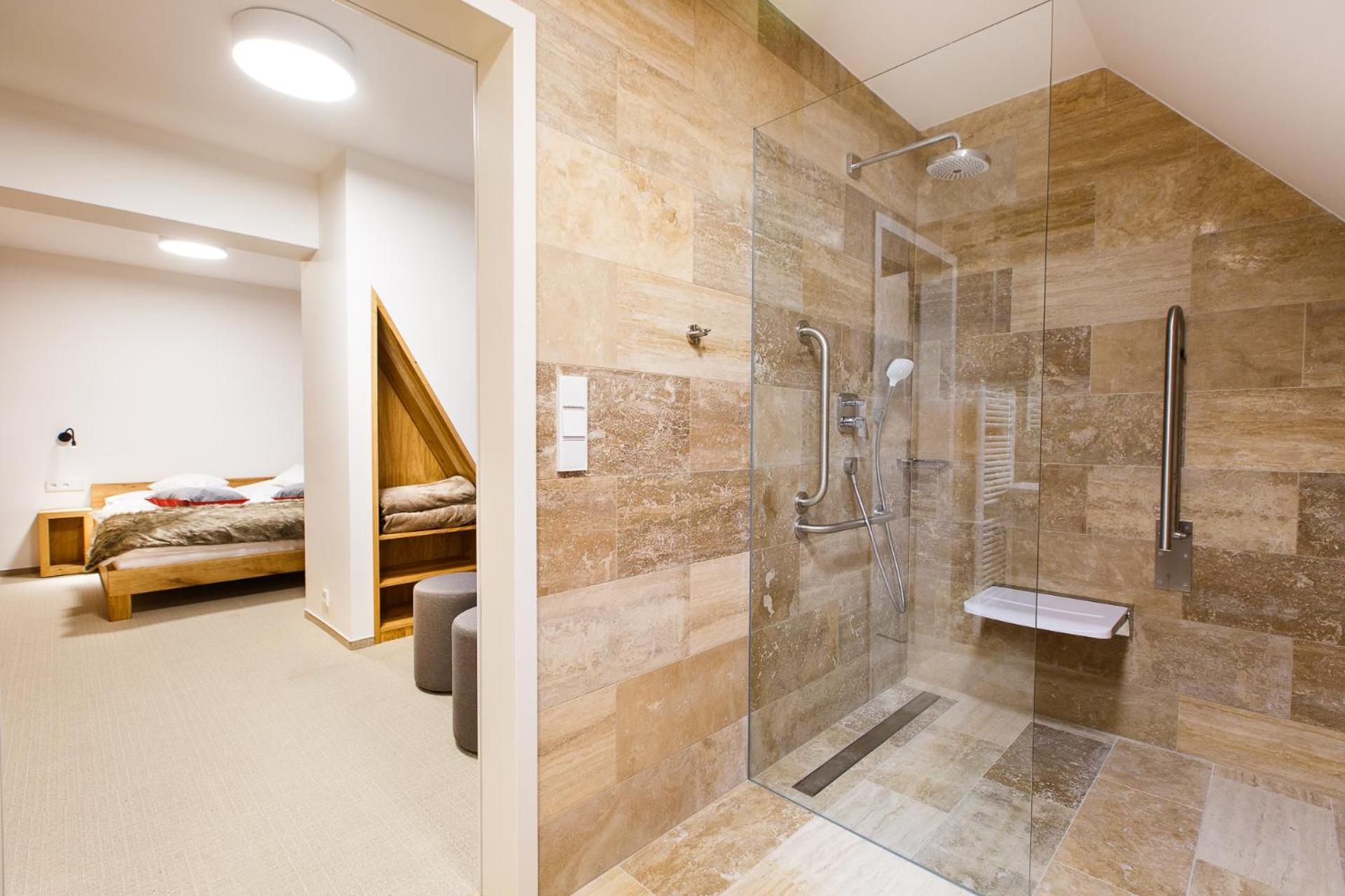 Deluxe Quadruple Room - Photo 5