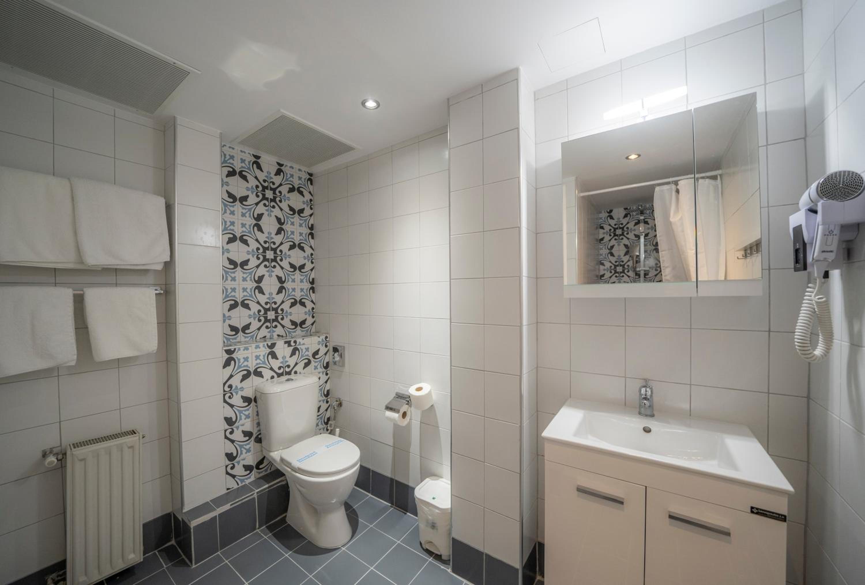 Triple Room - Photo 7