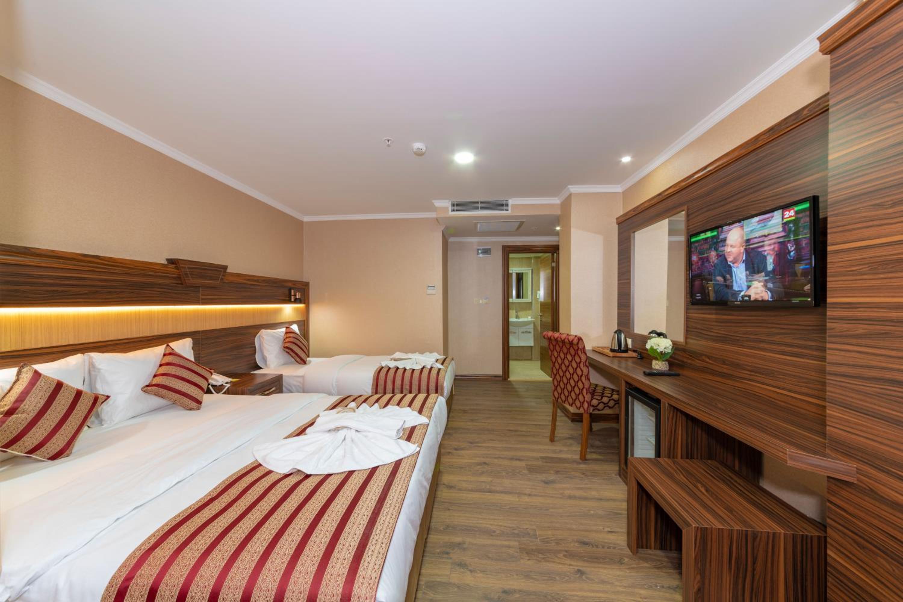 Standard Quadruple Room photo 1