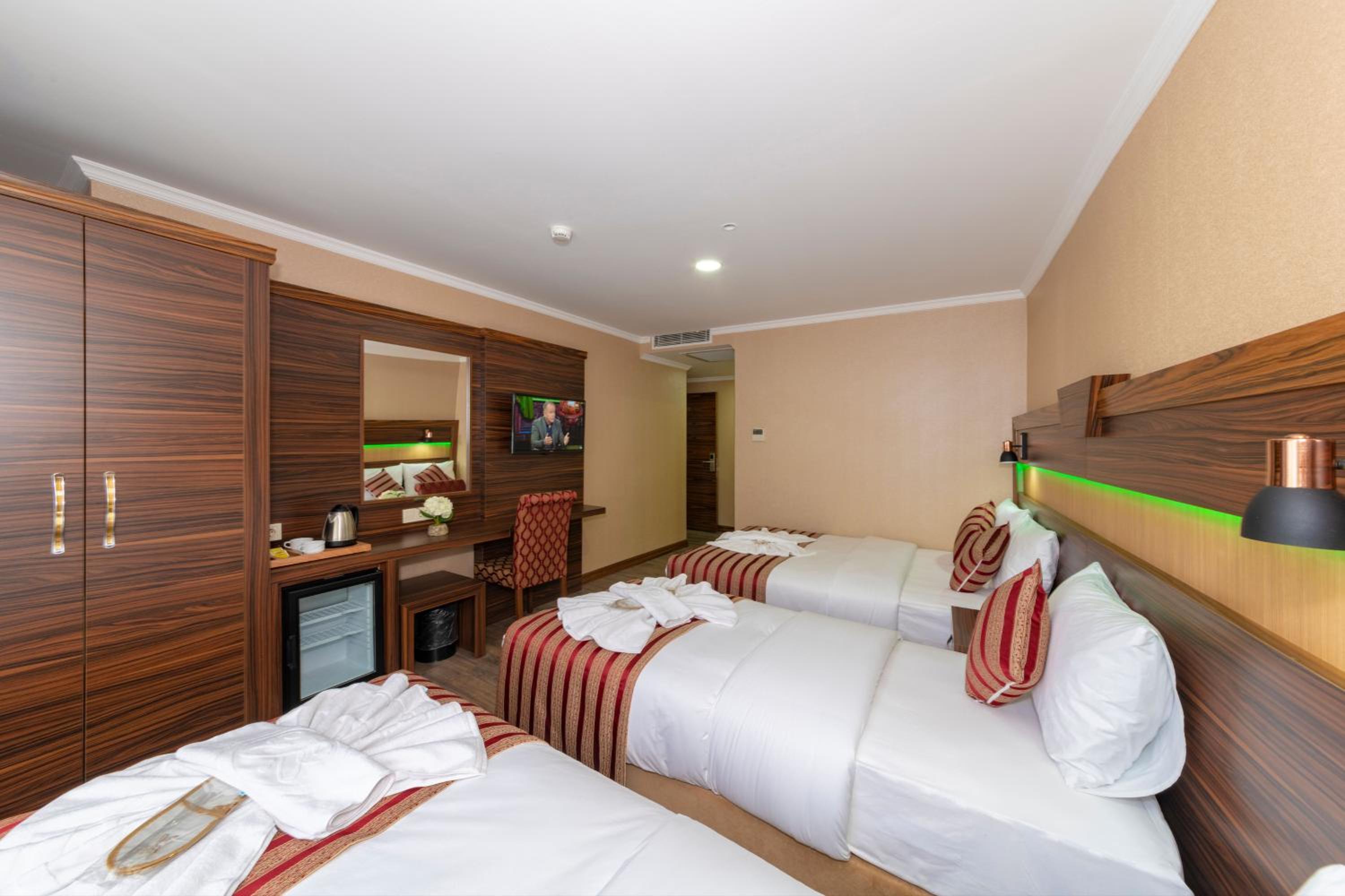 Standard Quadruple Room photo 3
