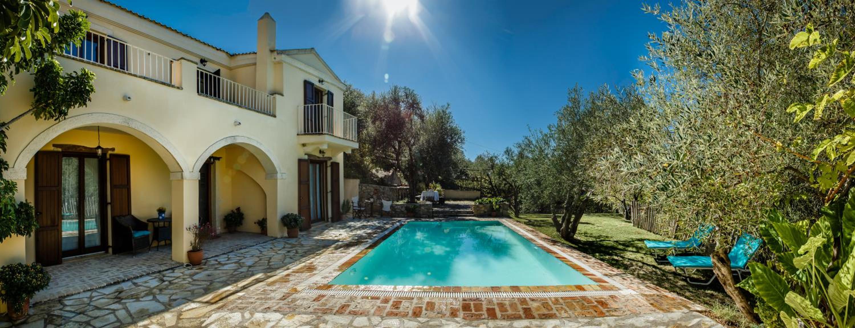 Villa with Private Pool photo 3
