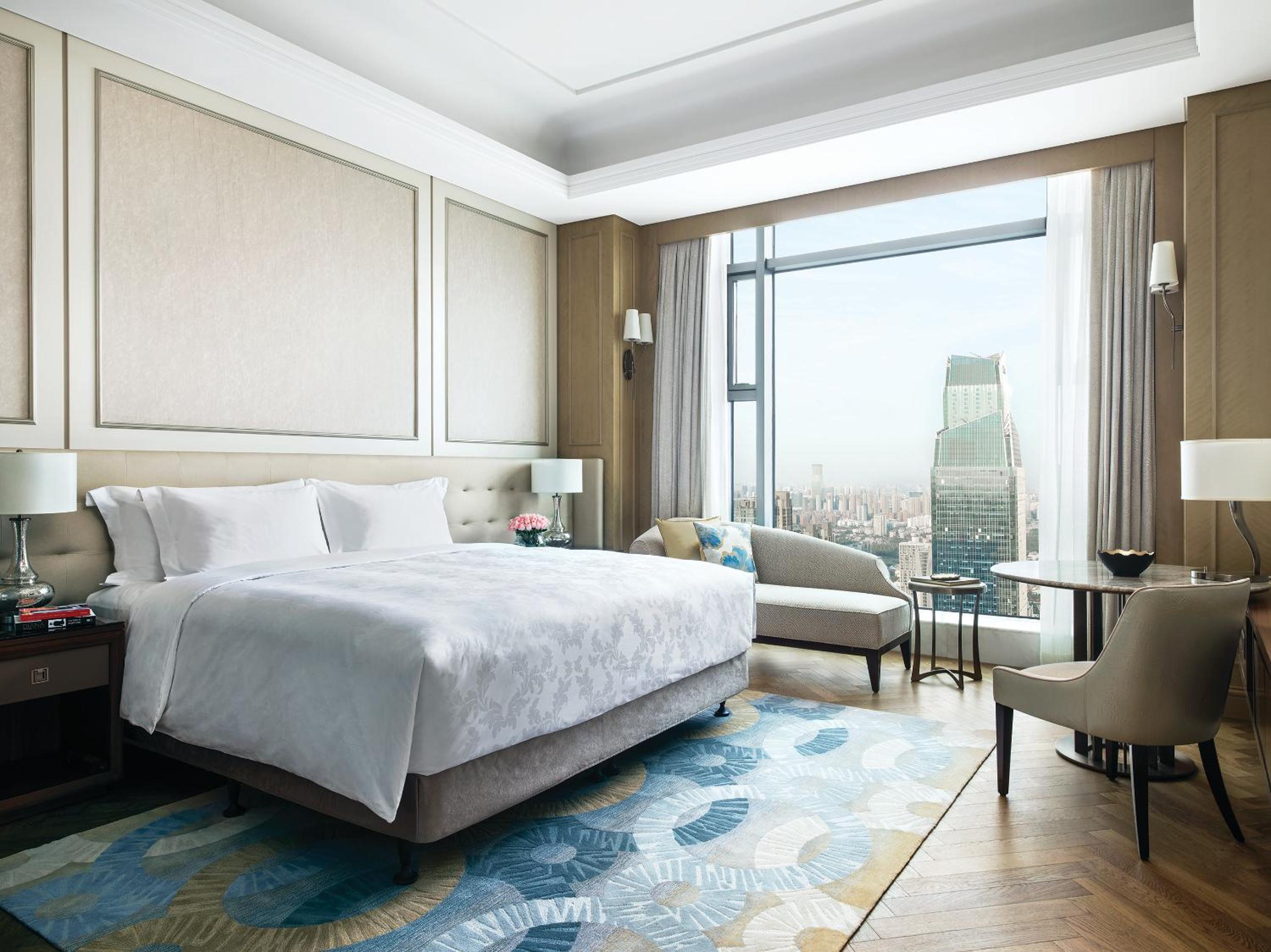 Executive King Room
