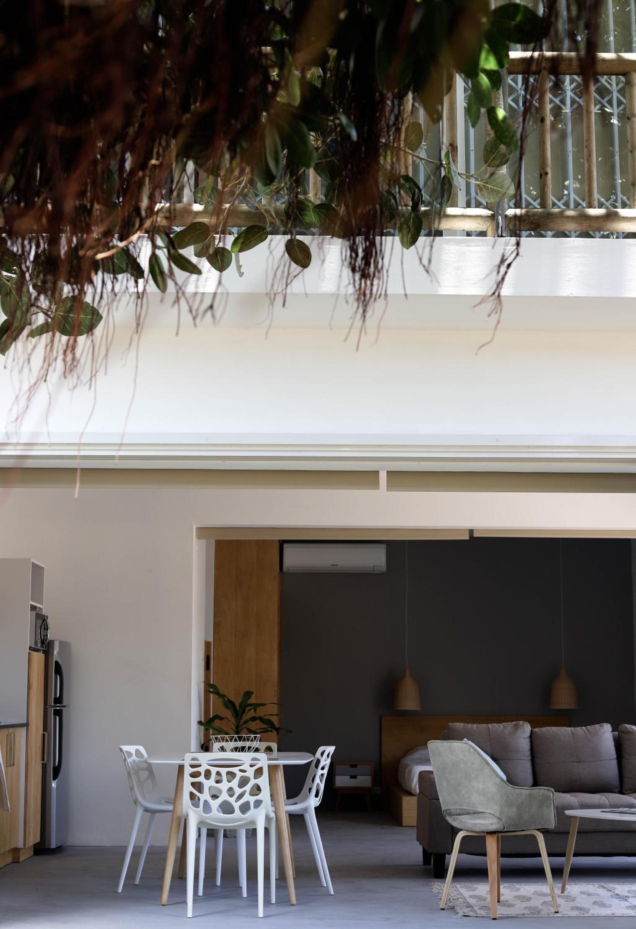 Studio Apartment photo 3