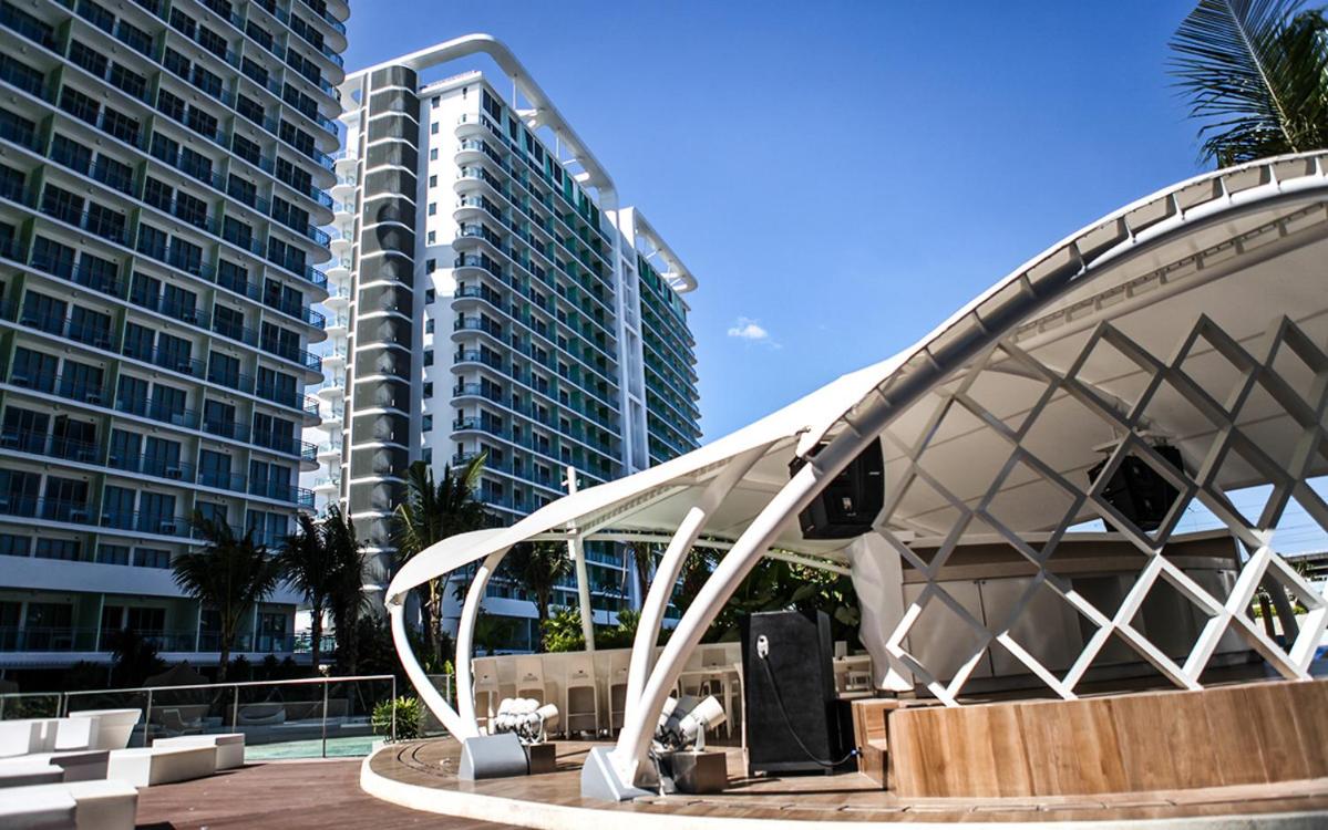Apartment with Pool View  - Photo 9