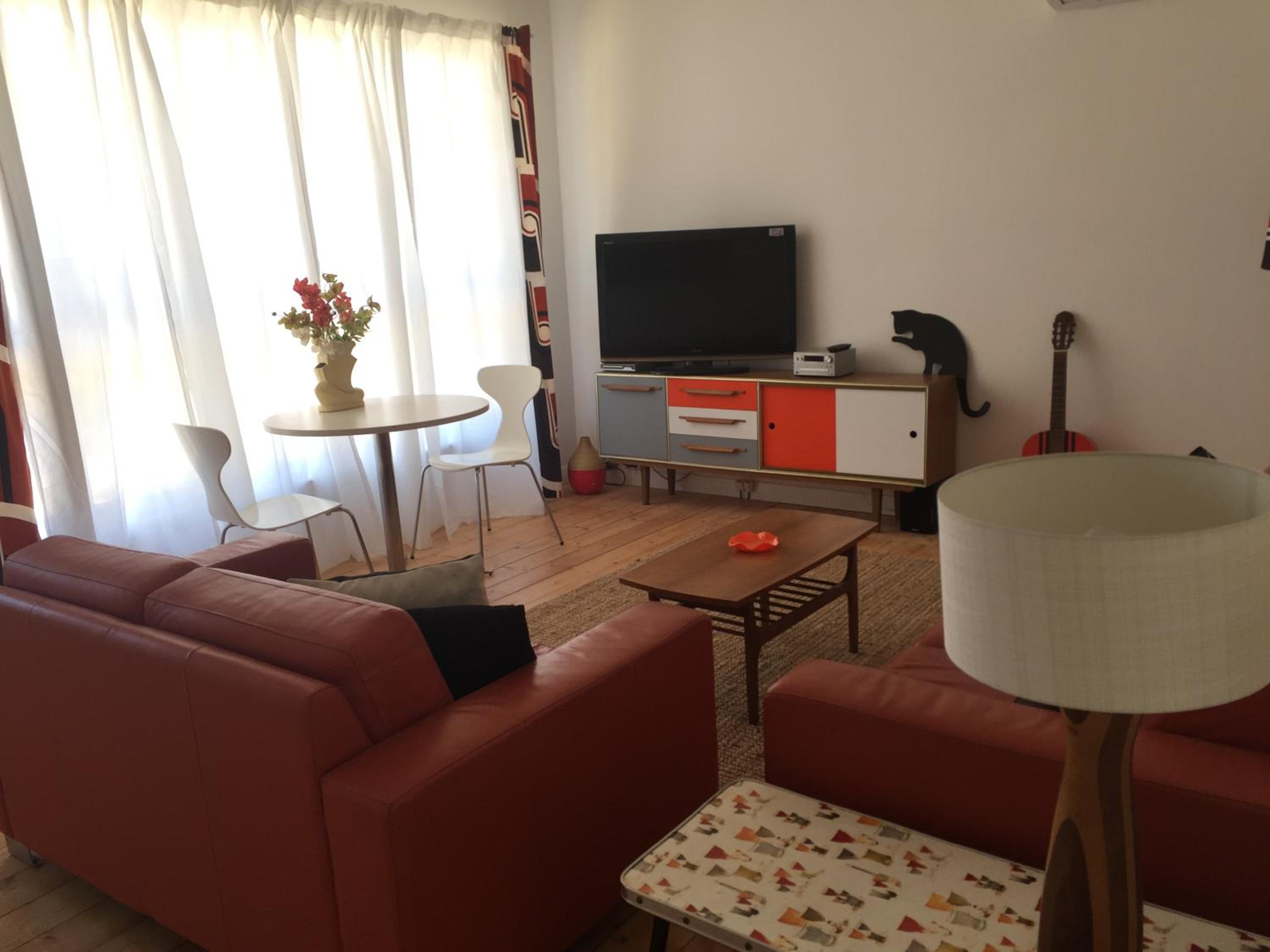 Three-Bedroom House photo 2