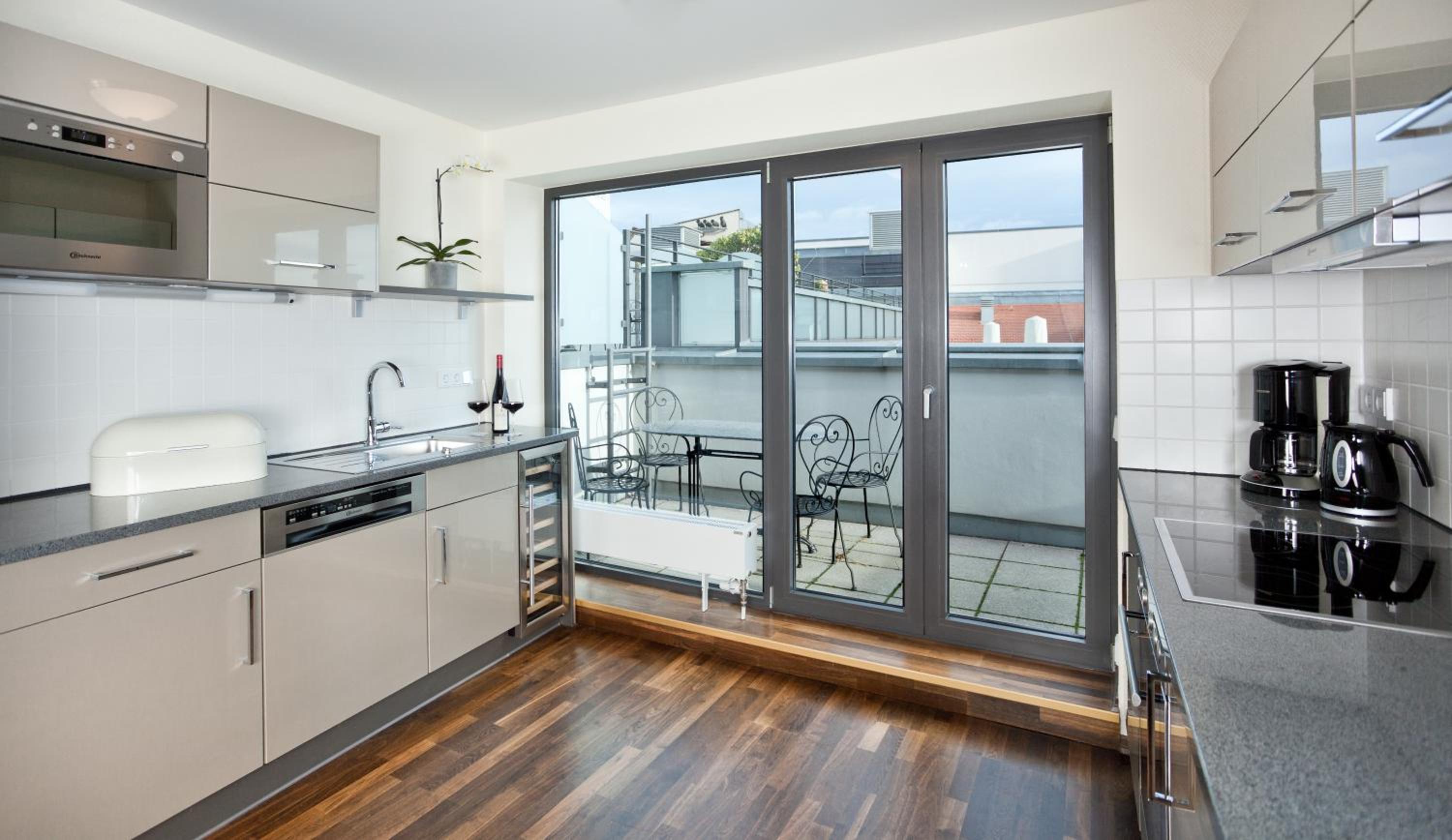 Zweizimmer-Penthouse-Wohnung Zweizimmer-Penthouse-Wohnung