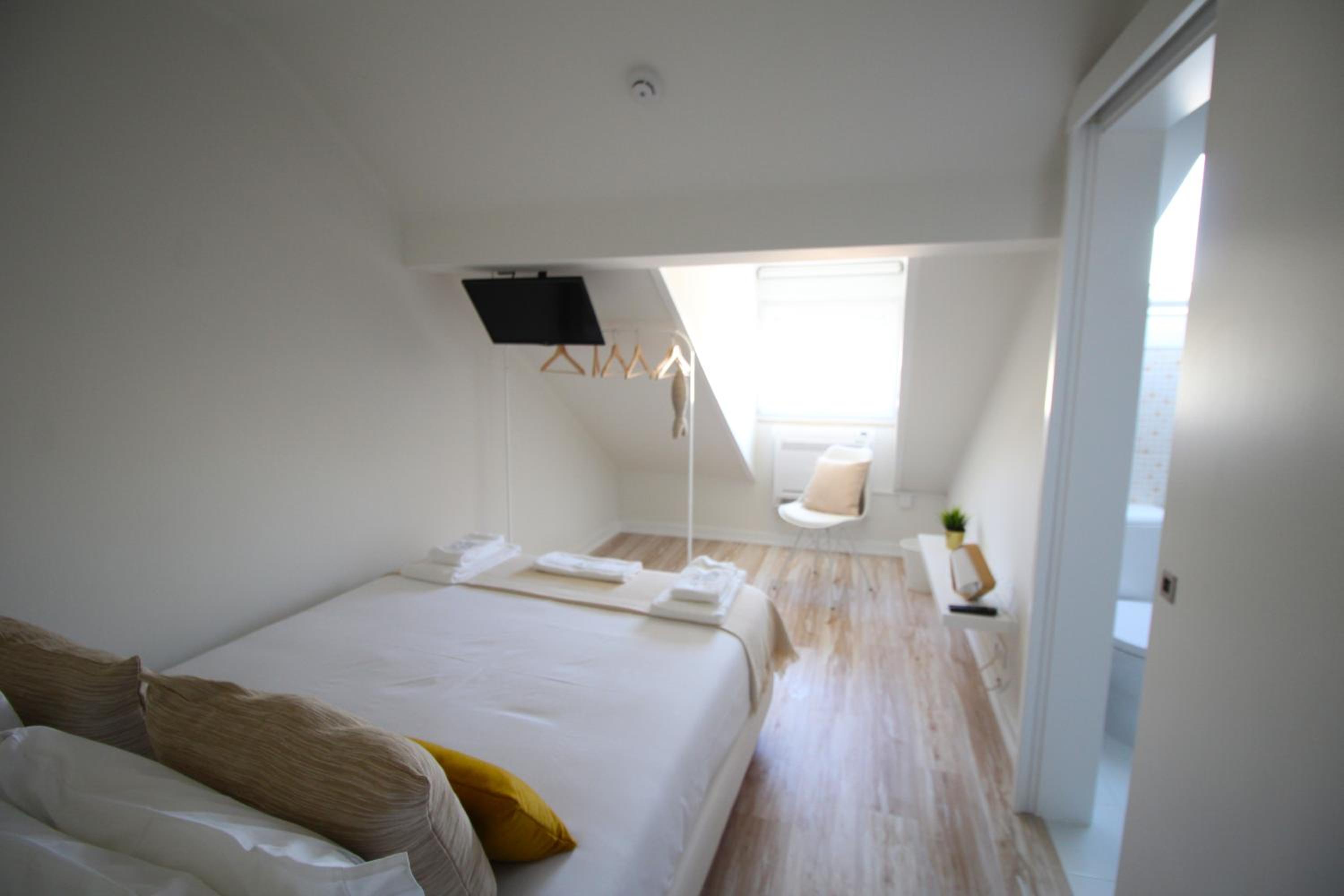 Double Room - Attic photo 3