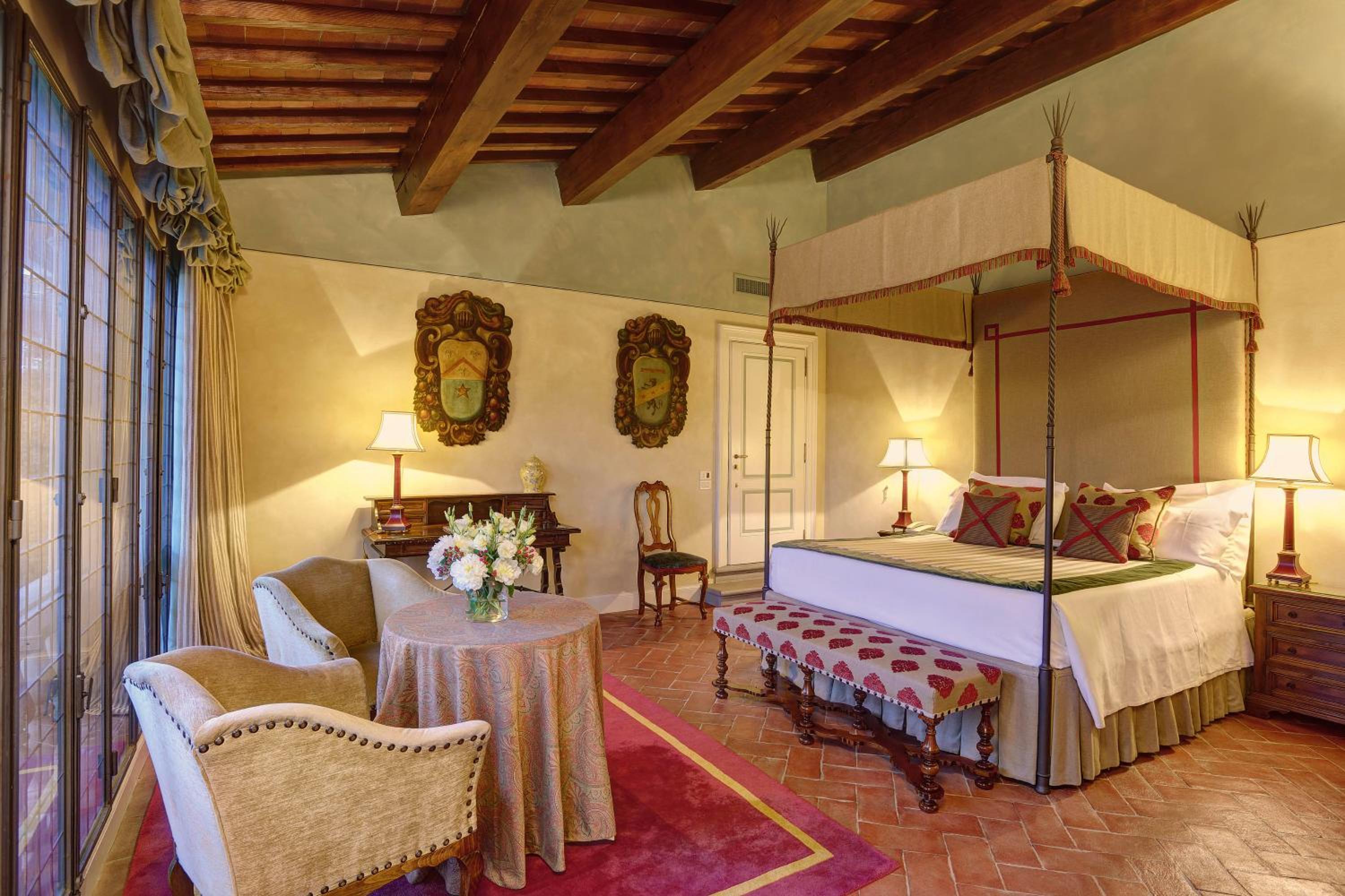 Deluxe Junior Suite photo 3