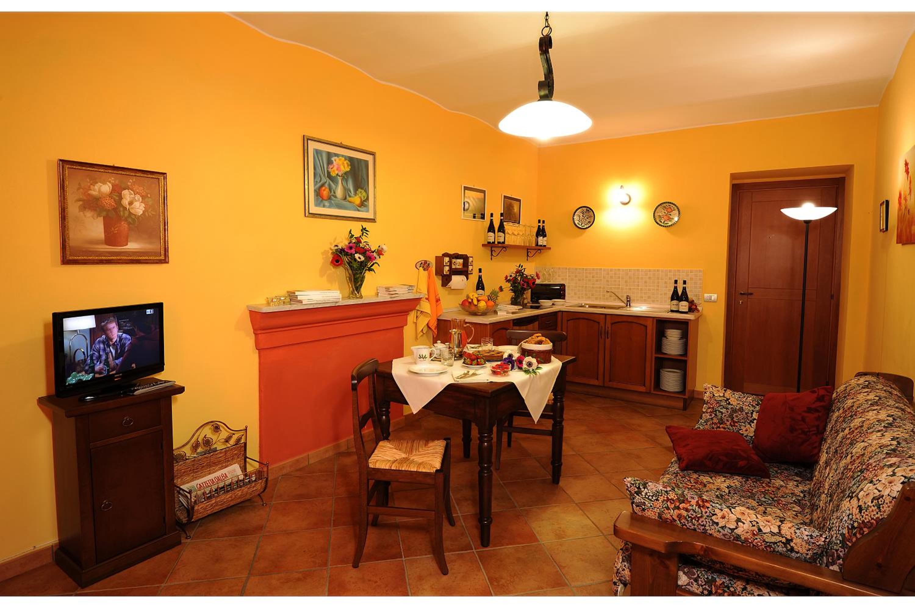 One-Bedroom Apartment with Terrace photo 3