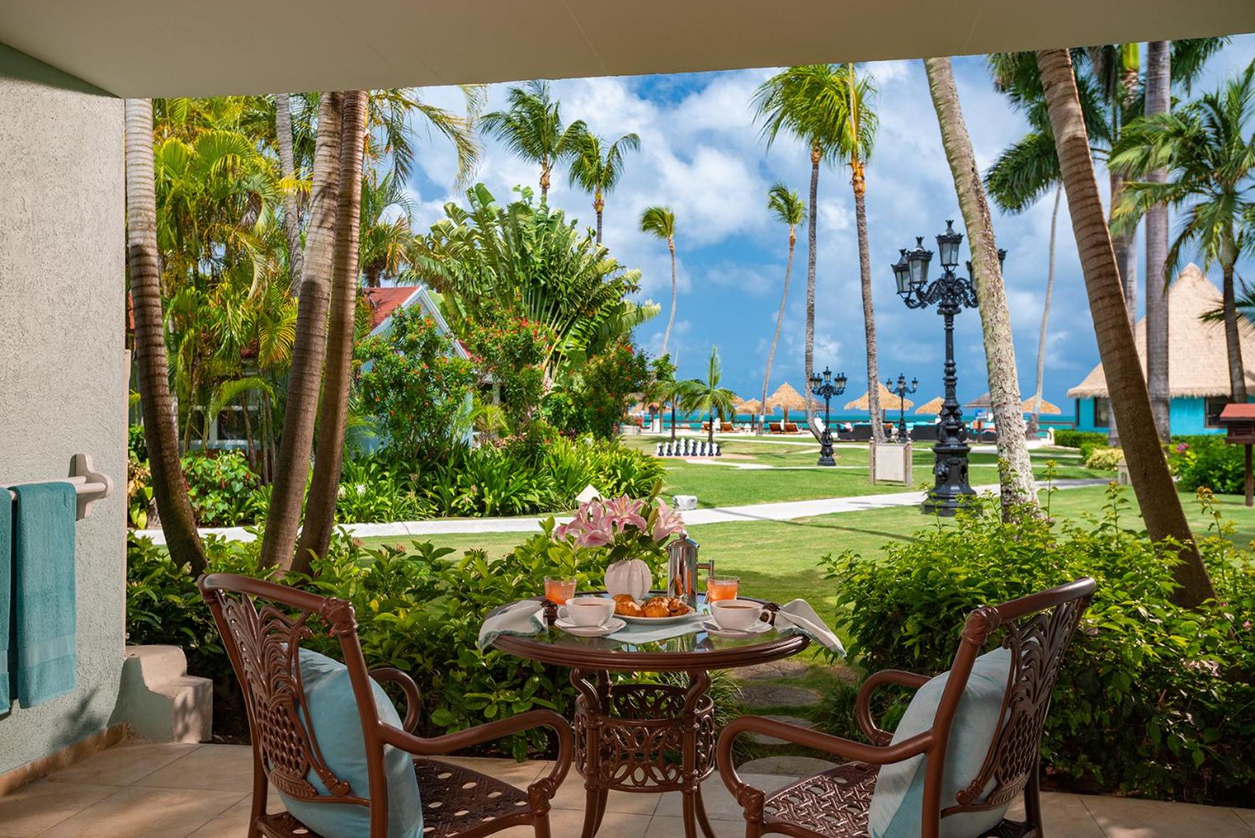 Caribbean Walkout Club Level Veranda Suite photo 1
