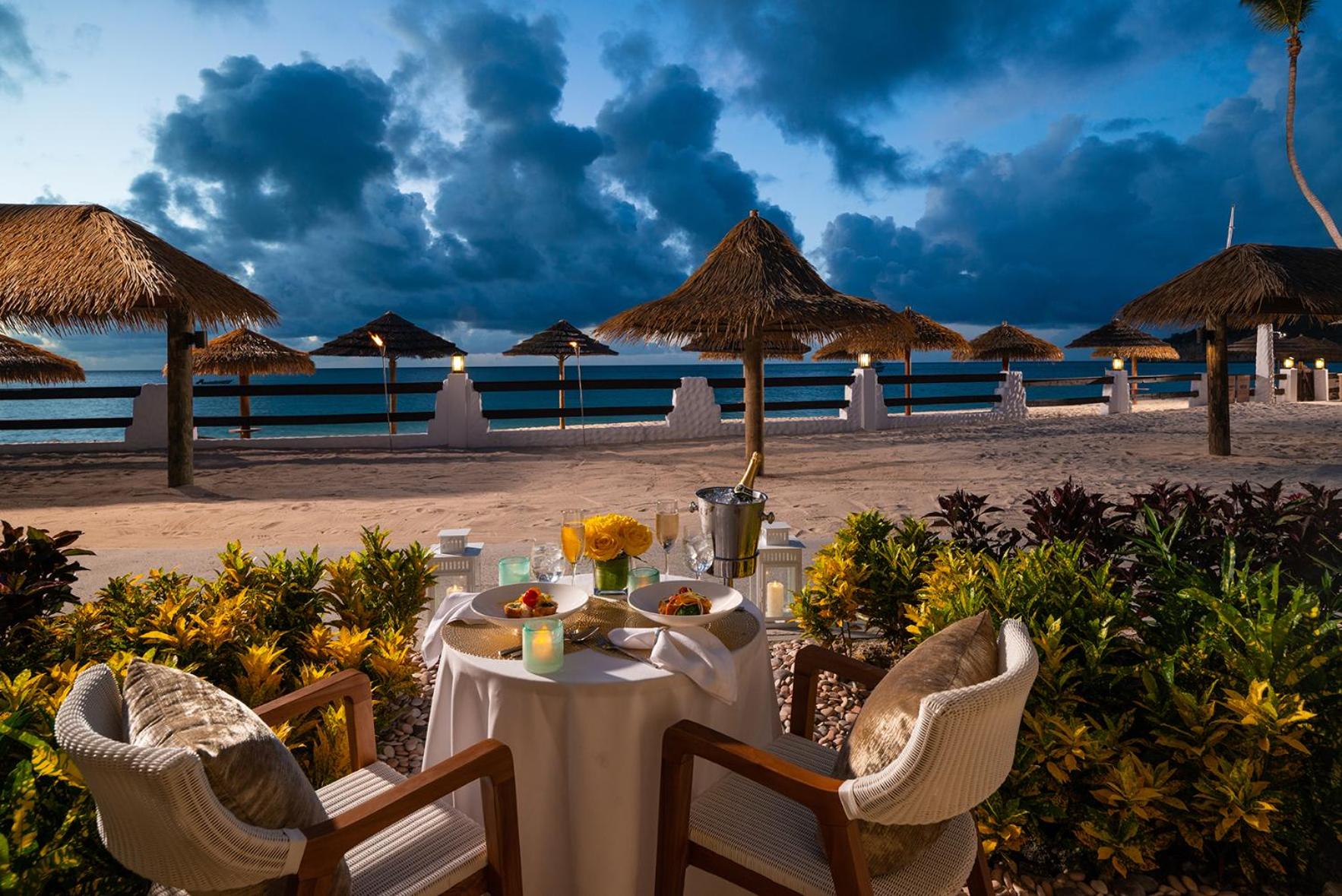 Caribbean Beachfront Butler Rondoval photo 3