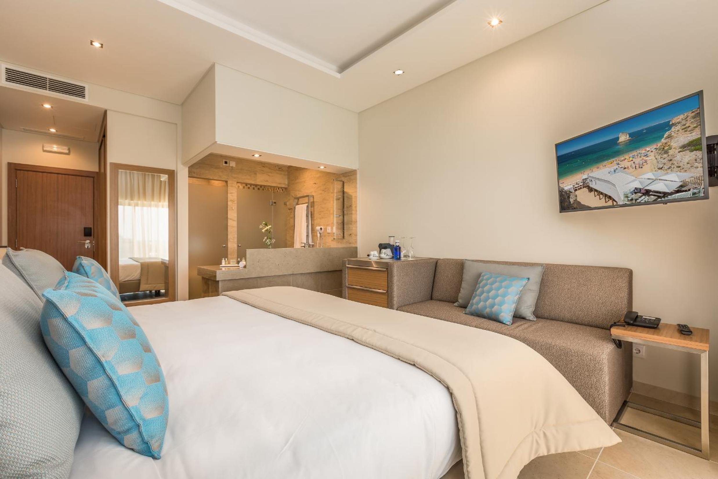 Double Room with Sea View - Photo 5
