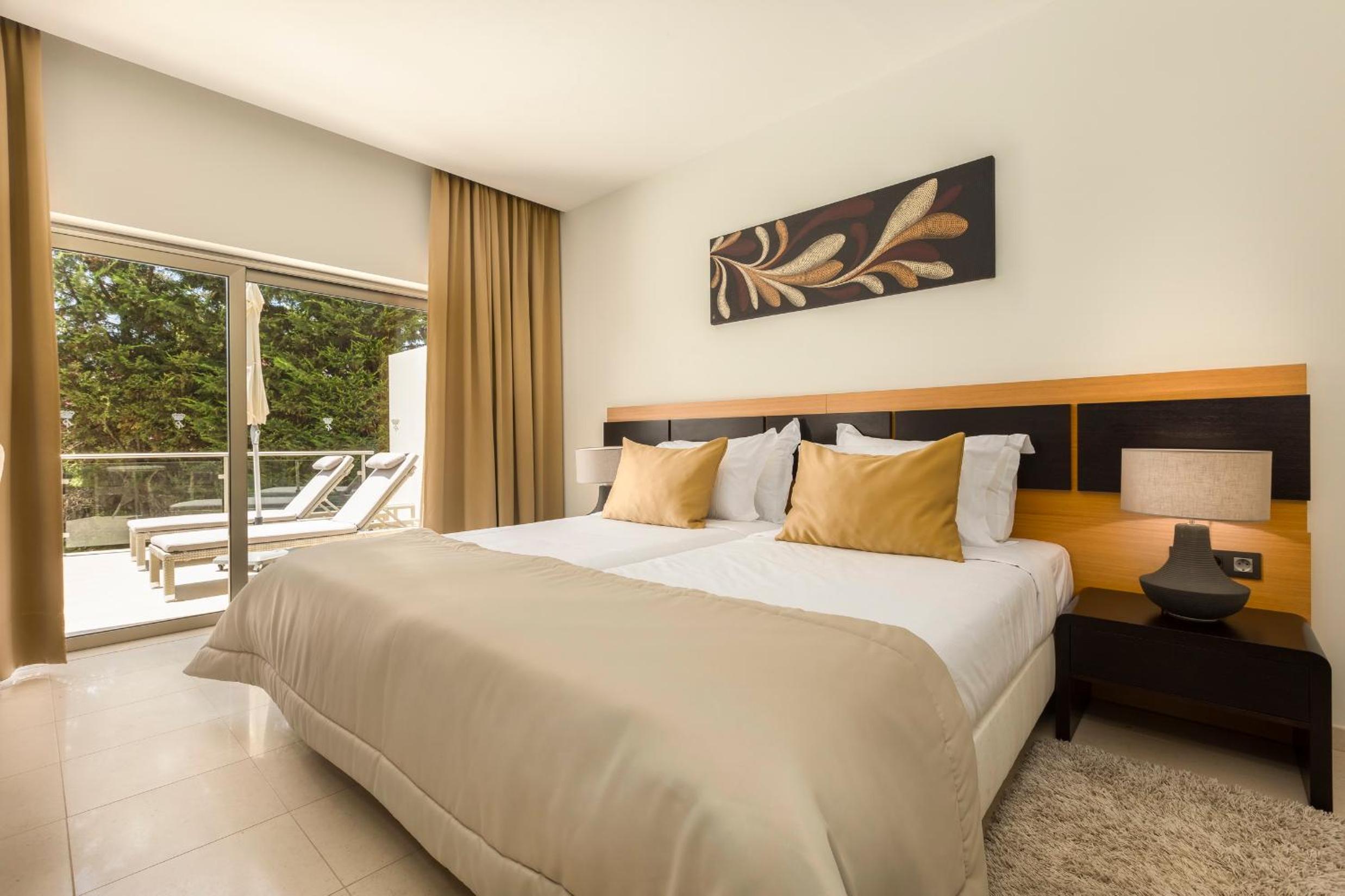 Double Room with Garden View - Photo 1