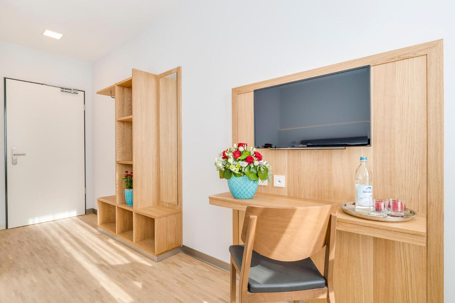 Double Room - Photo 7