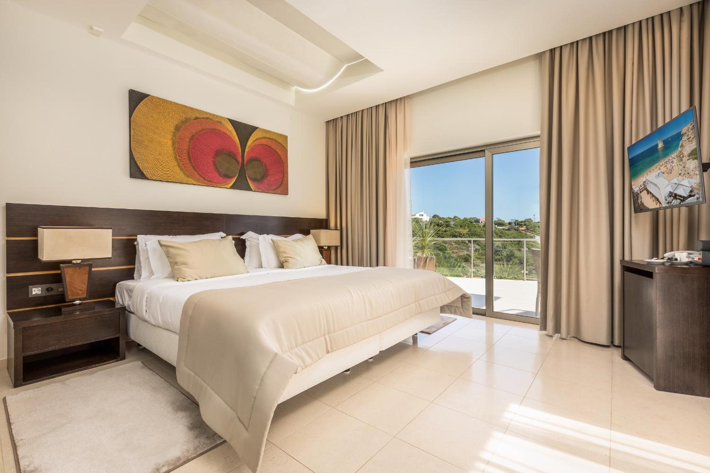 Suite with Sea View - Photo 12