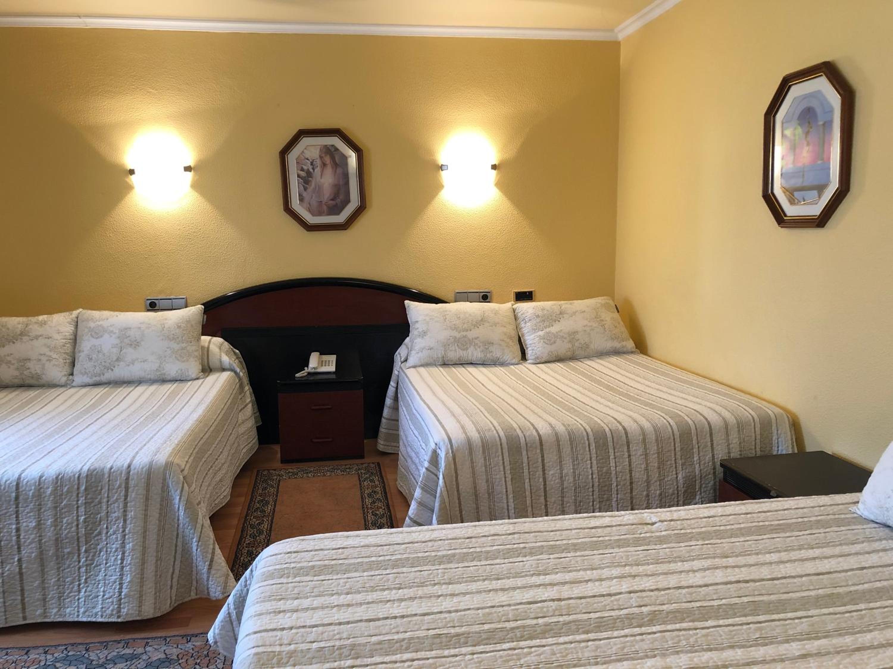 Quadruple Room photo 3