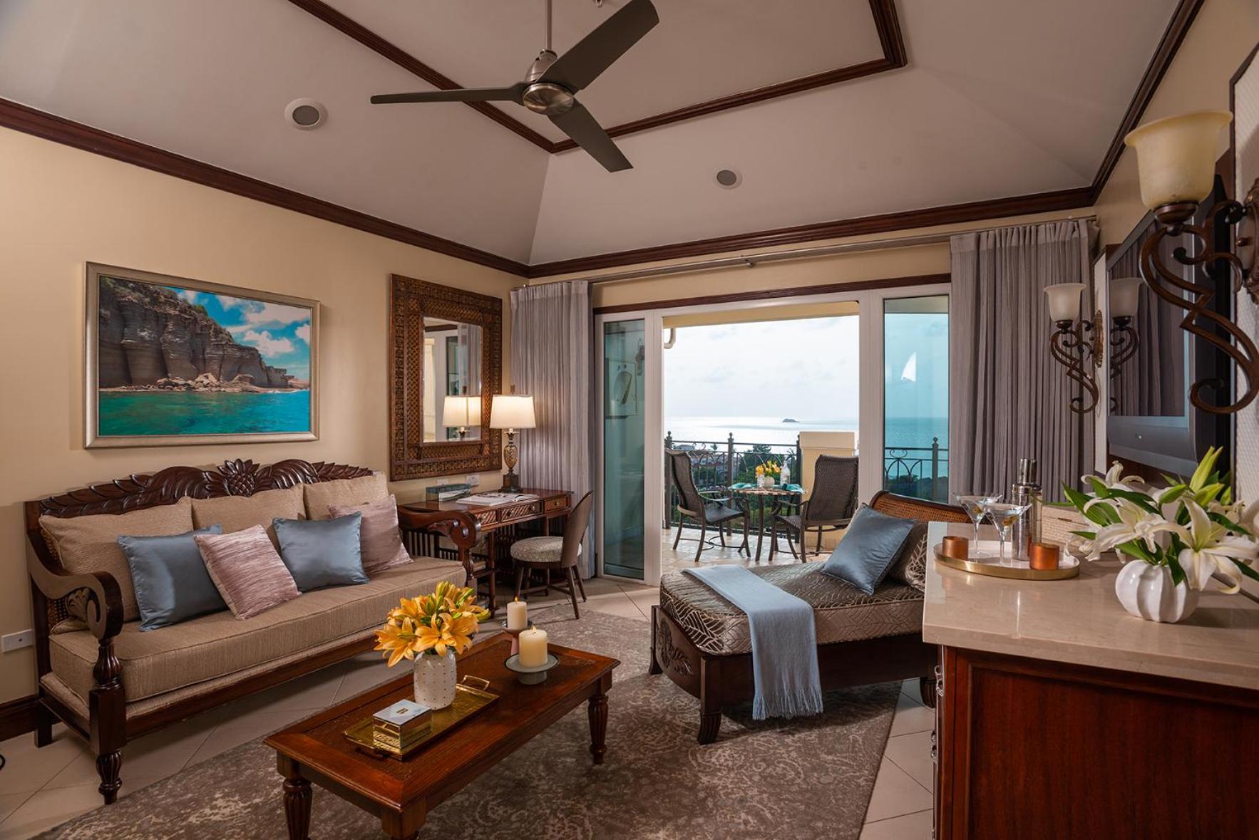 Mediterranean Oceanview Penthouse One Bedroom Butler Suite photo 2