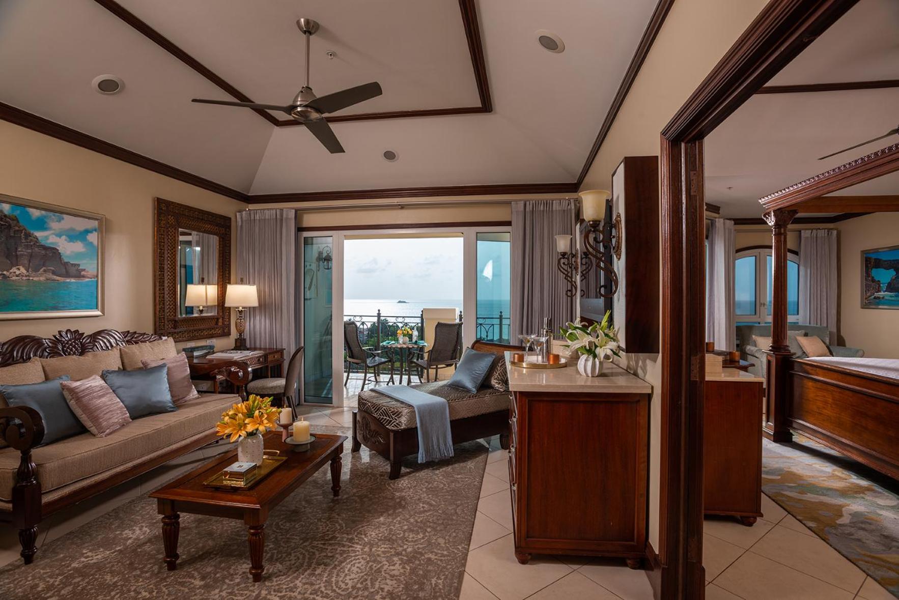 Mediterranean Oceanview Penthouse One Bedroom Butler Suite photo 3