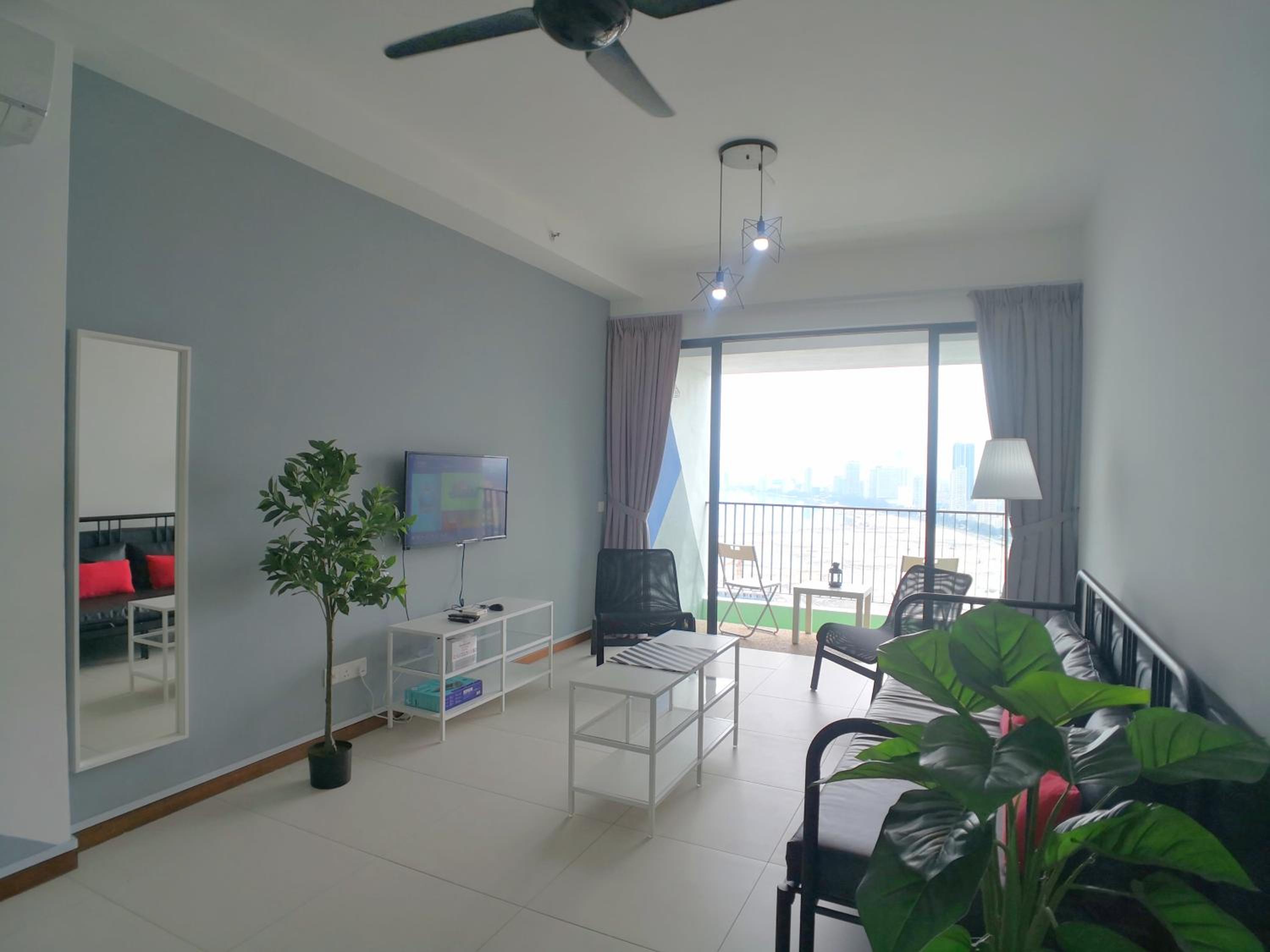 Penthouse 2-Bedroom with 3 Sunrise Sea View Balcony