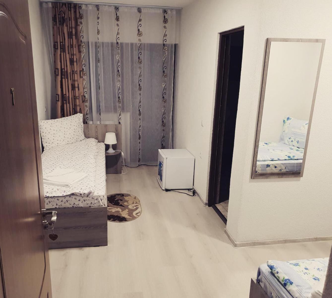 Deluxe Family Suite - Photo 1