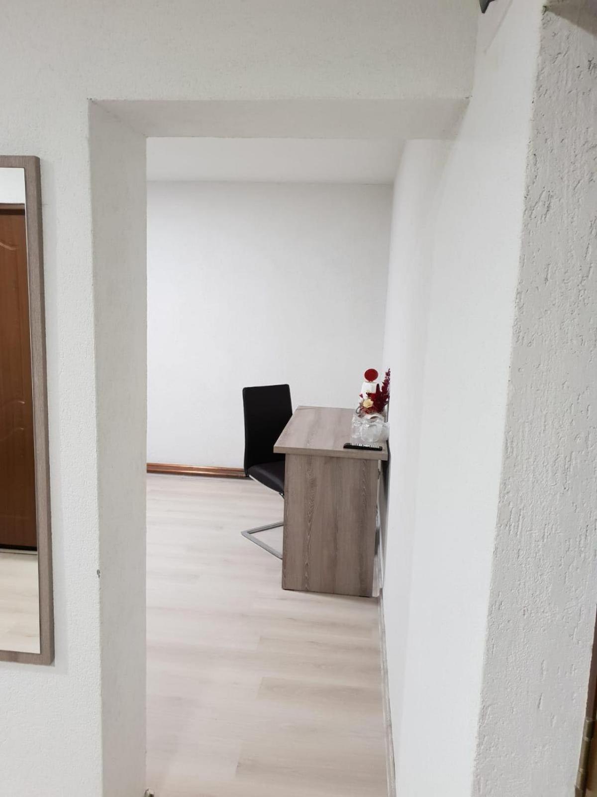 Deluxe Family Suite - Photo 25