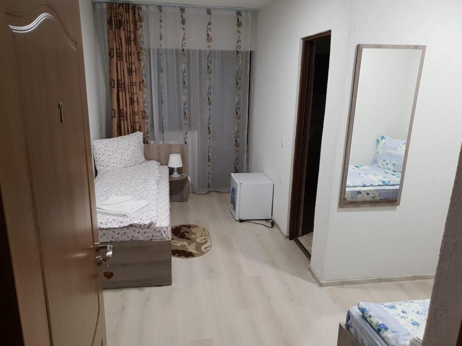 Deluxe Family Suite - Photo 27