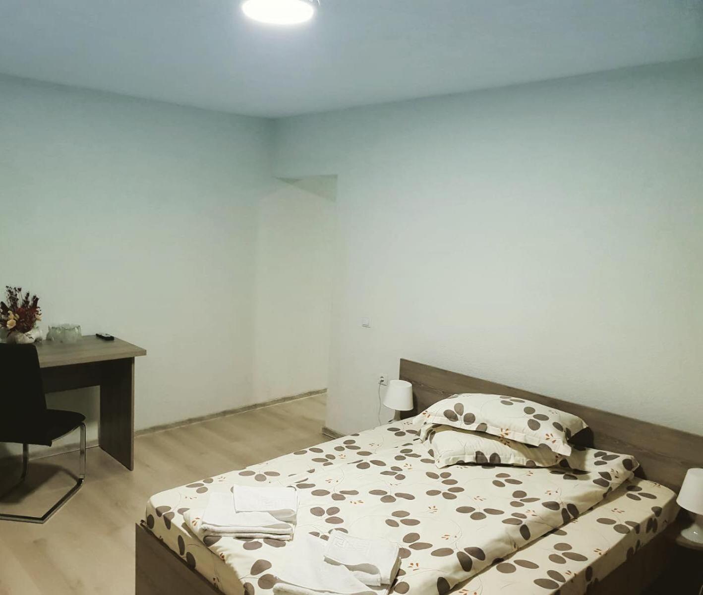 Deluxe Family Suite - Photo 28