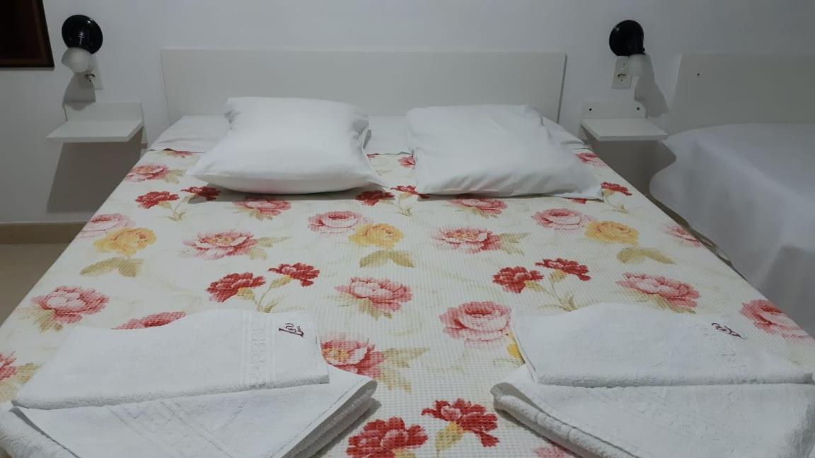 Simple Triple Room