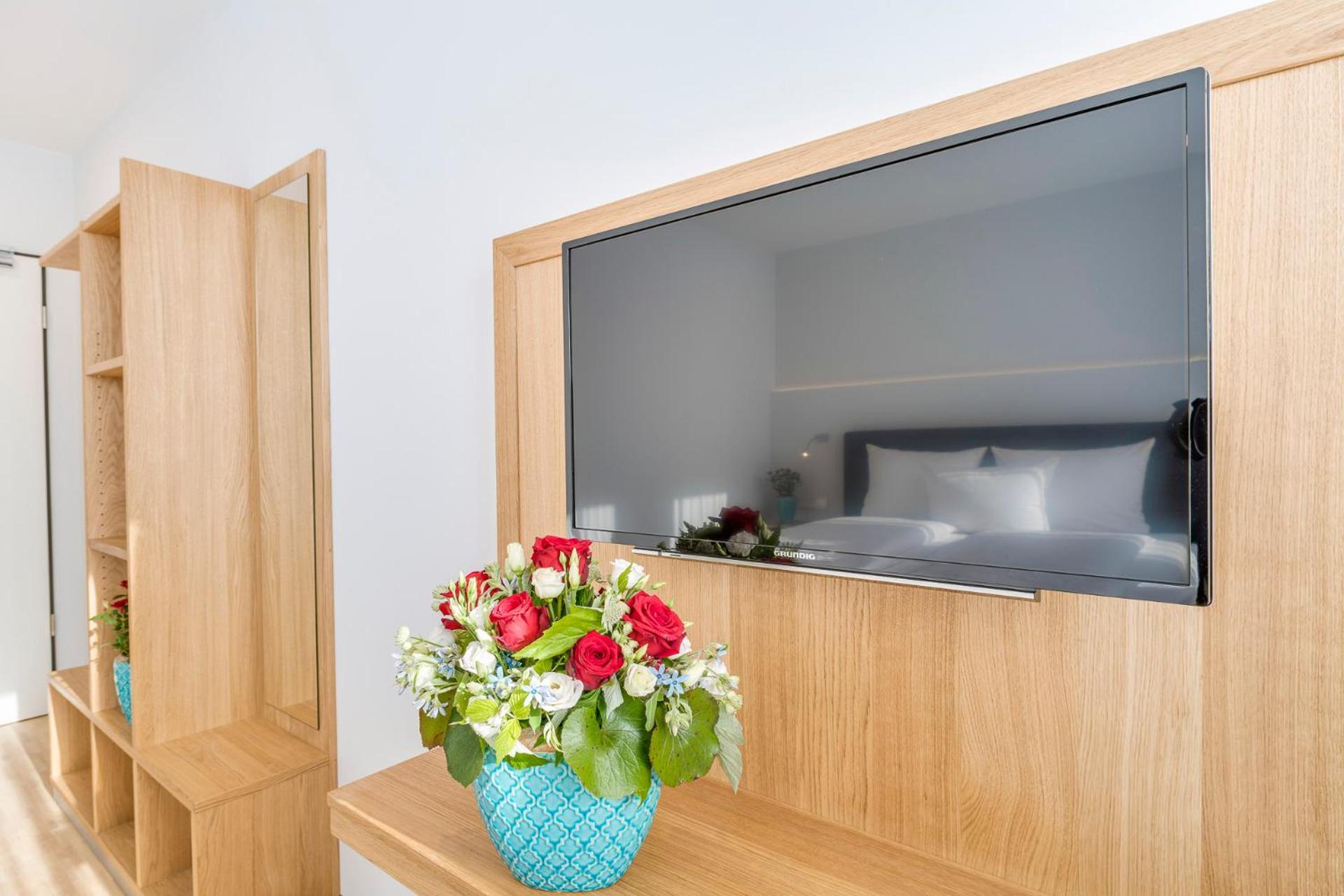 Double Room - Photo 9