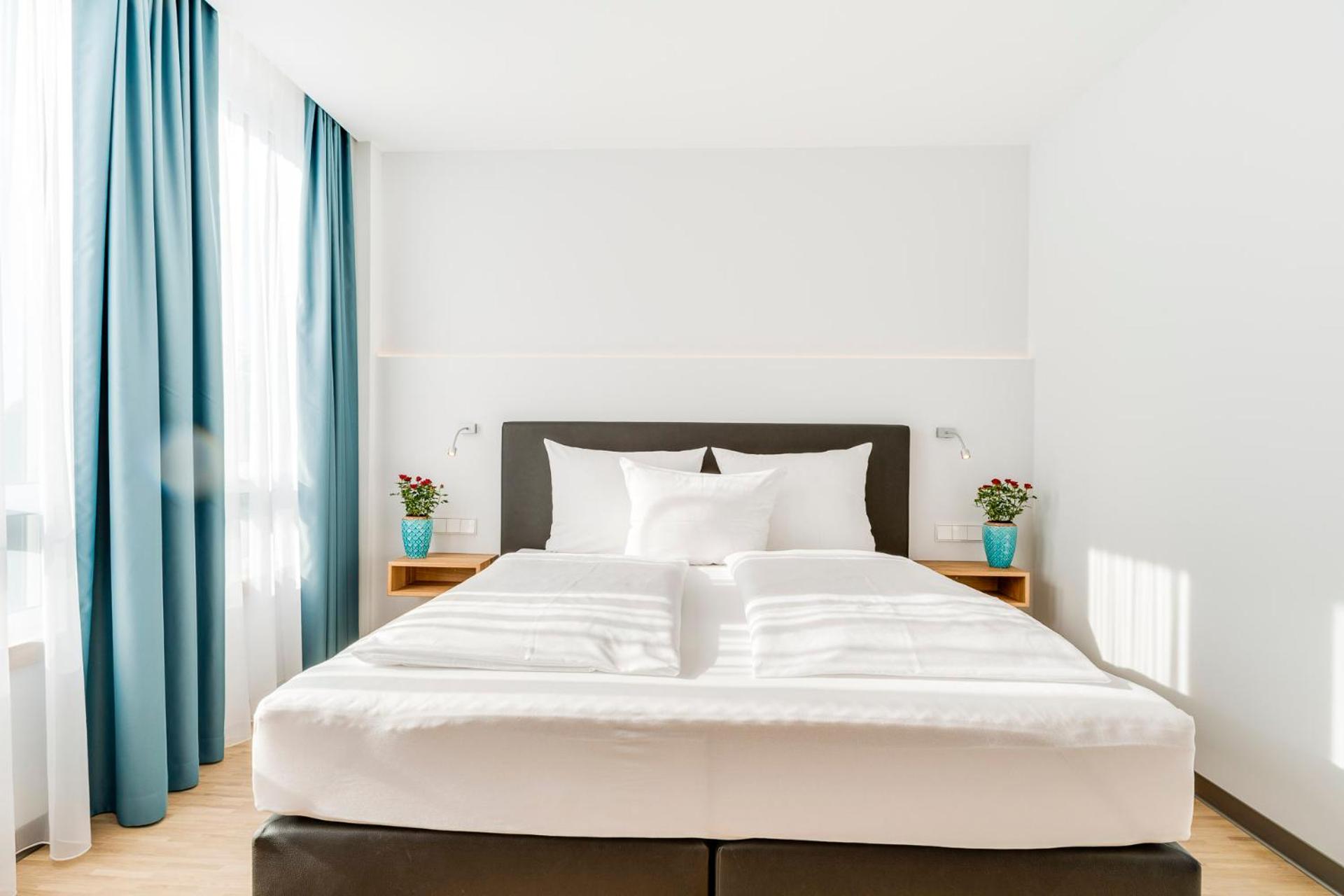 Double Room - Photo 11