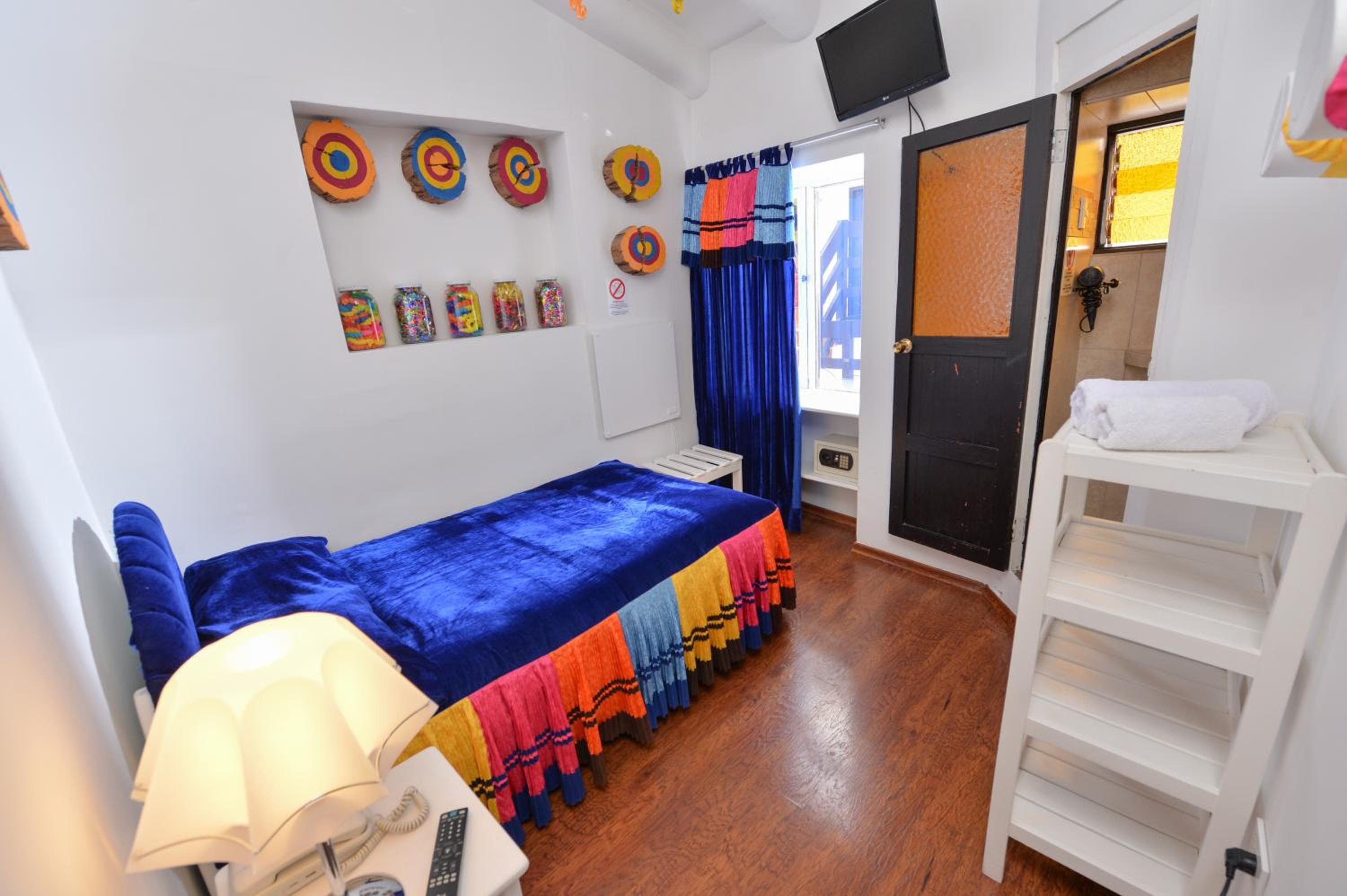 Single Room photo 2