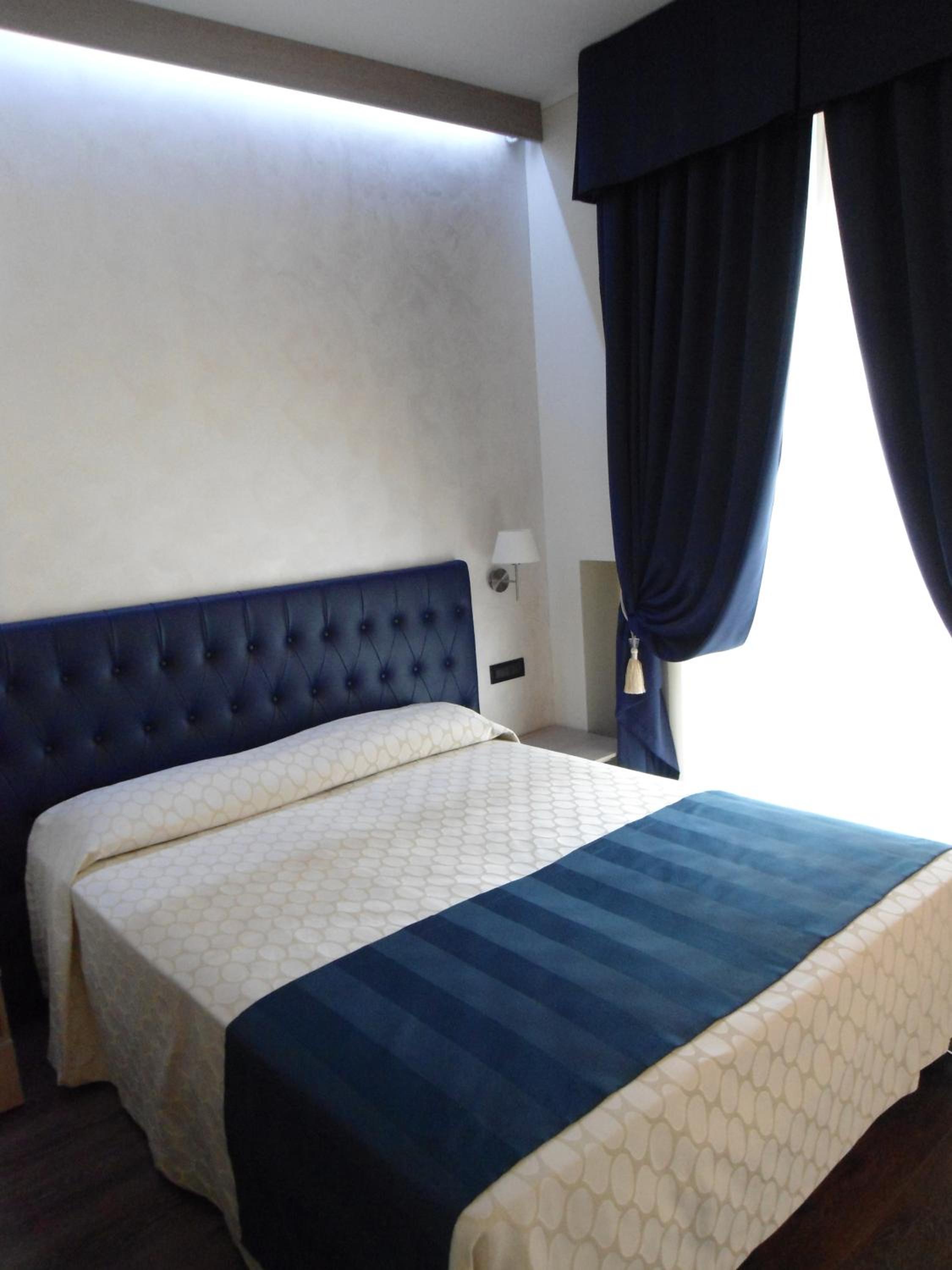 Junior Suite - Photo 17