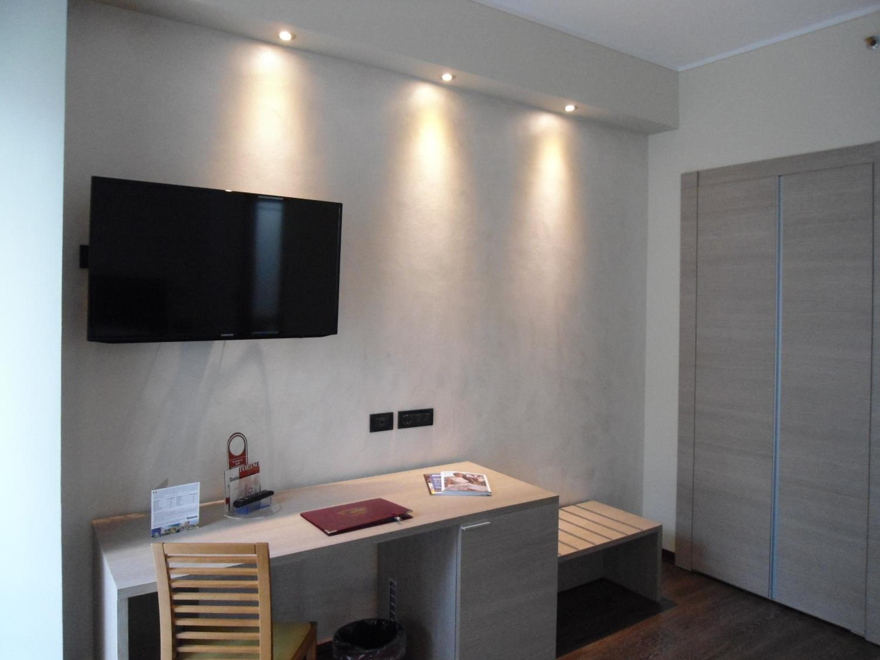 Junior Suite - Photo 13