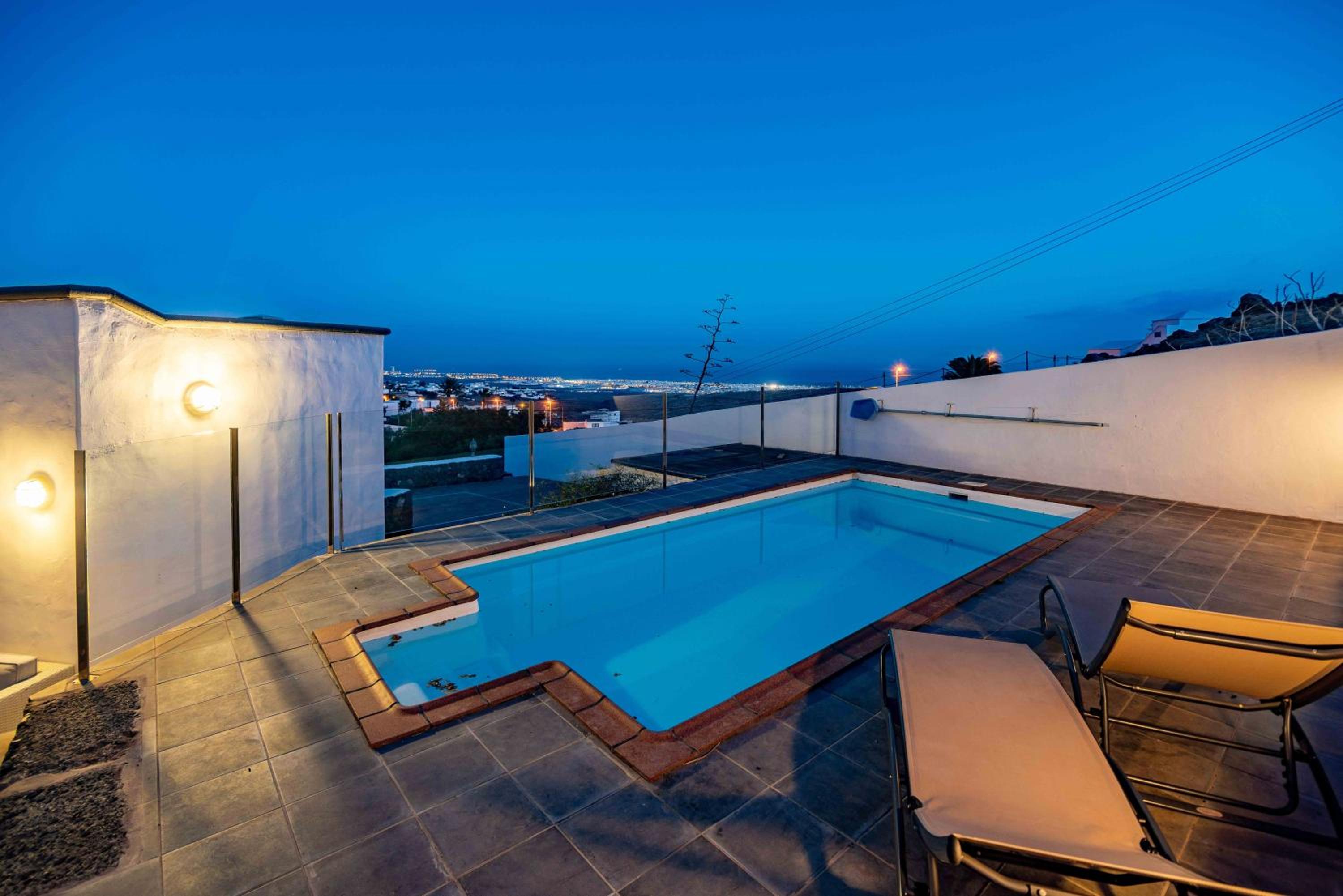 Villa with Private Pool photo 3