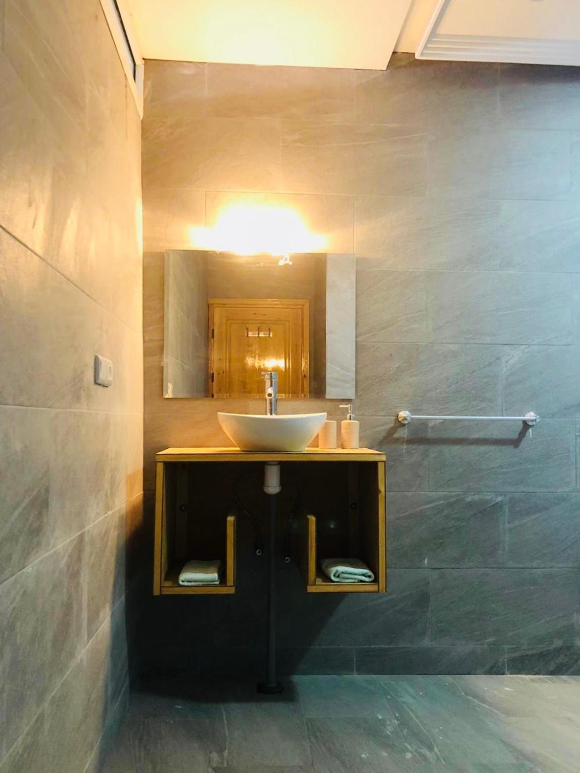 Two-Bedroom Apartment - Photo 8