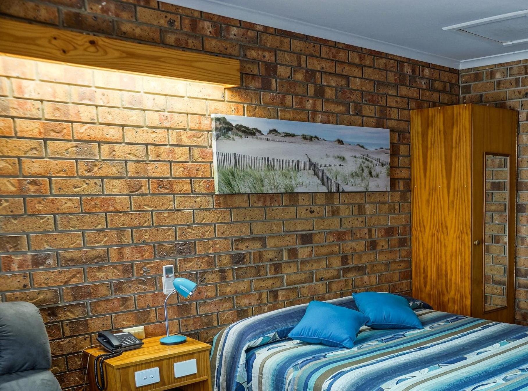 Deluxe Double or Twin Room - Pool View photo 3