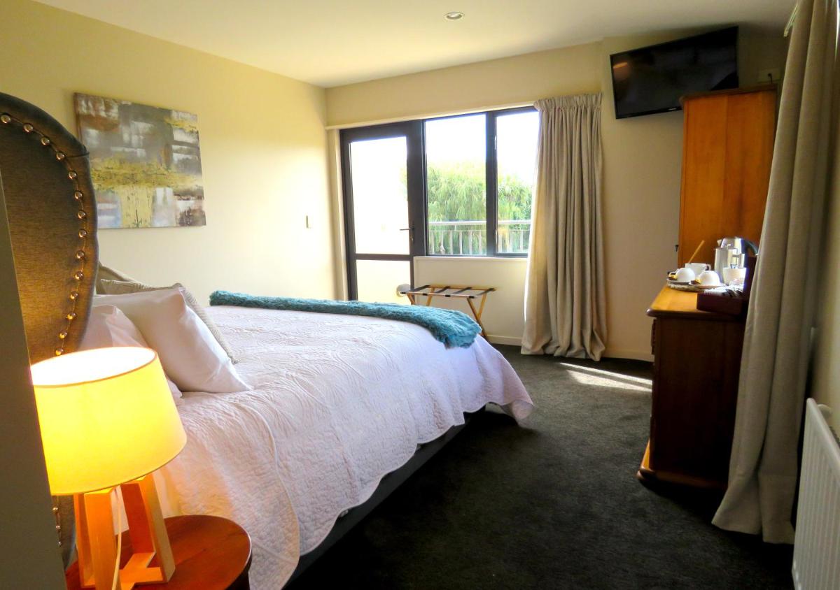 Deluxe King Room photo 3