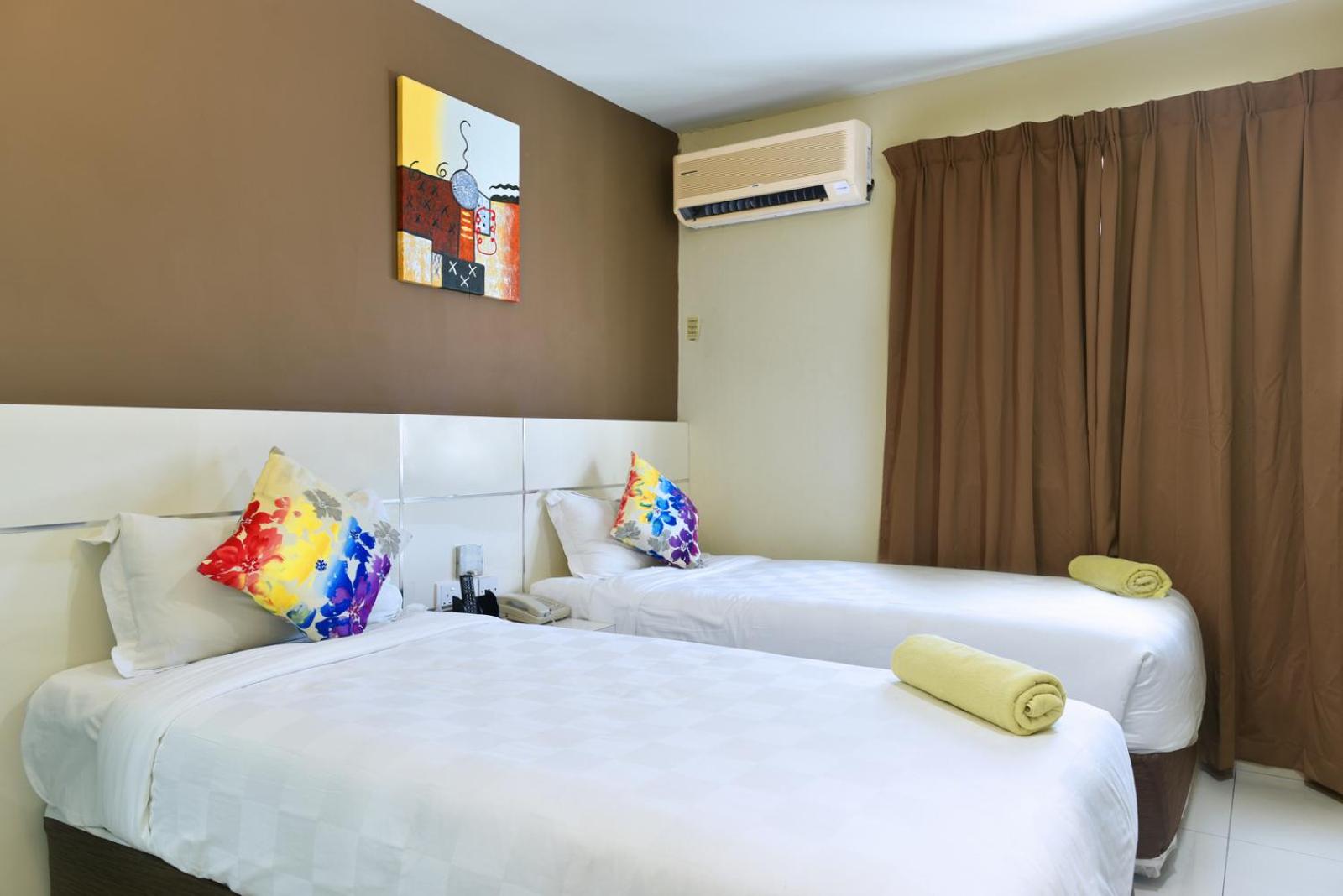 Deluxe Twin Room photo 2