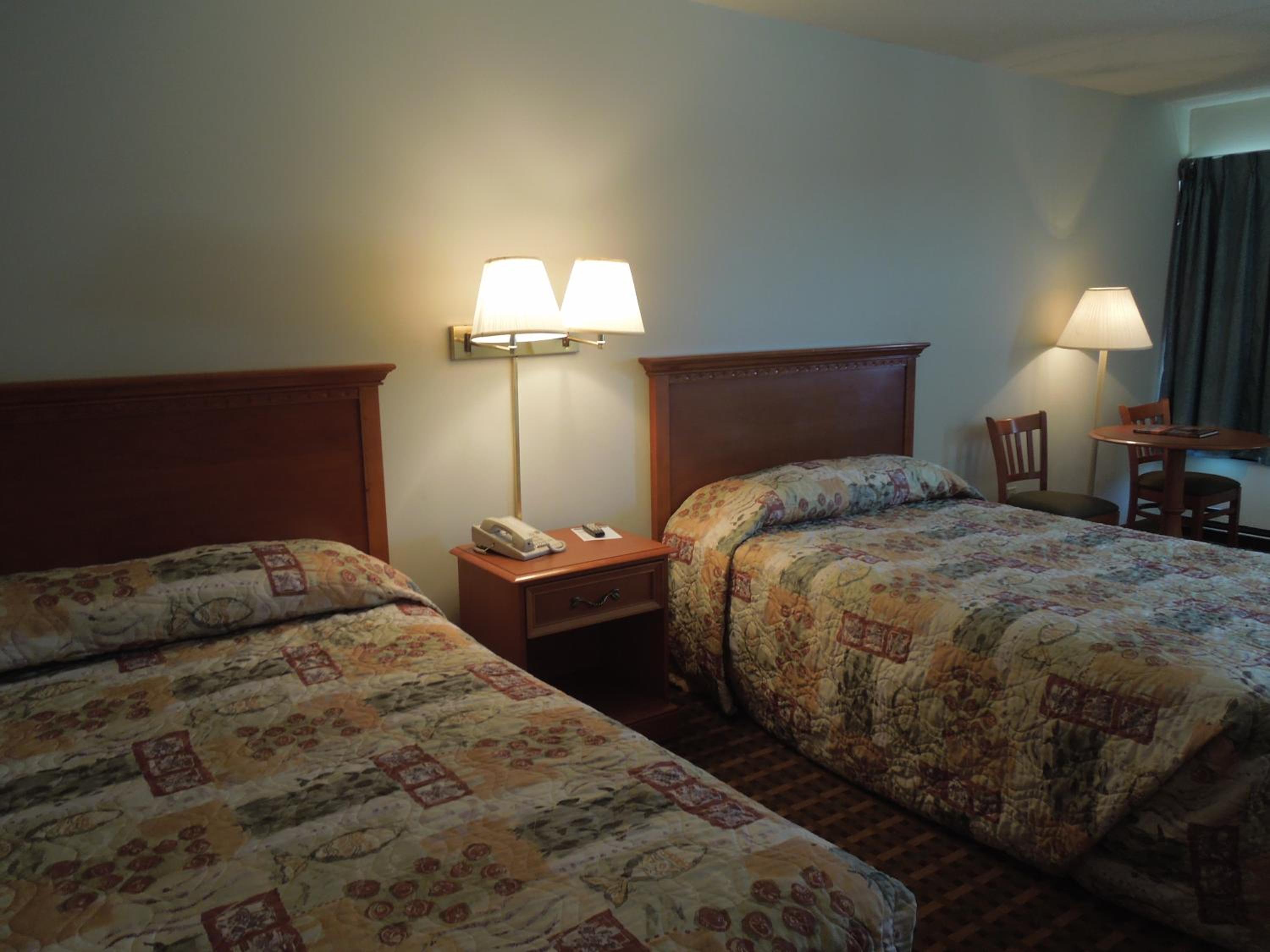 Deluxe Double Room with Two Double Beds - Photo 2