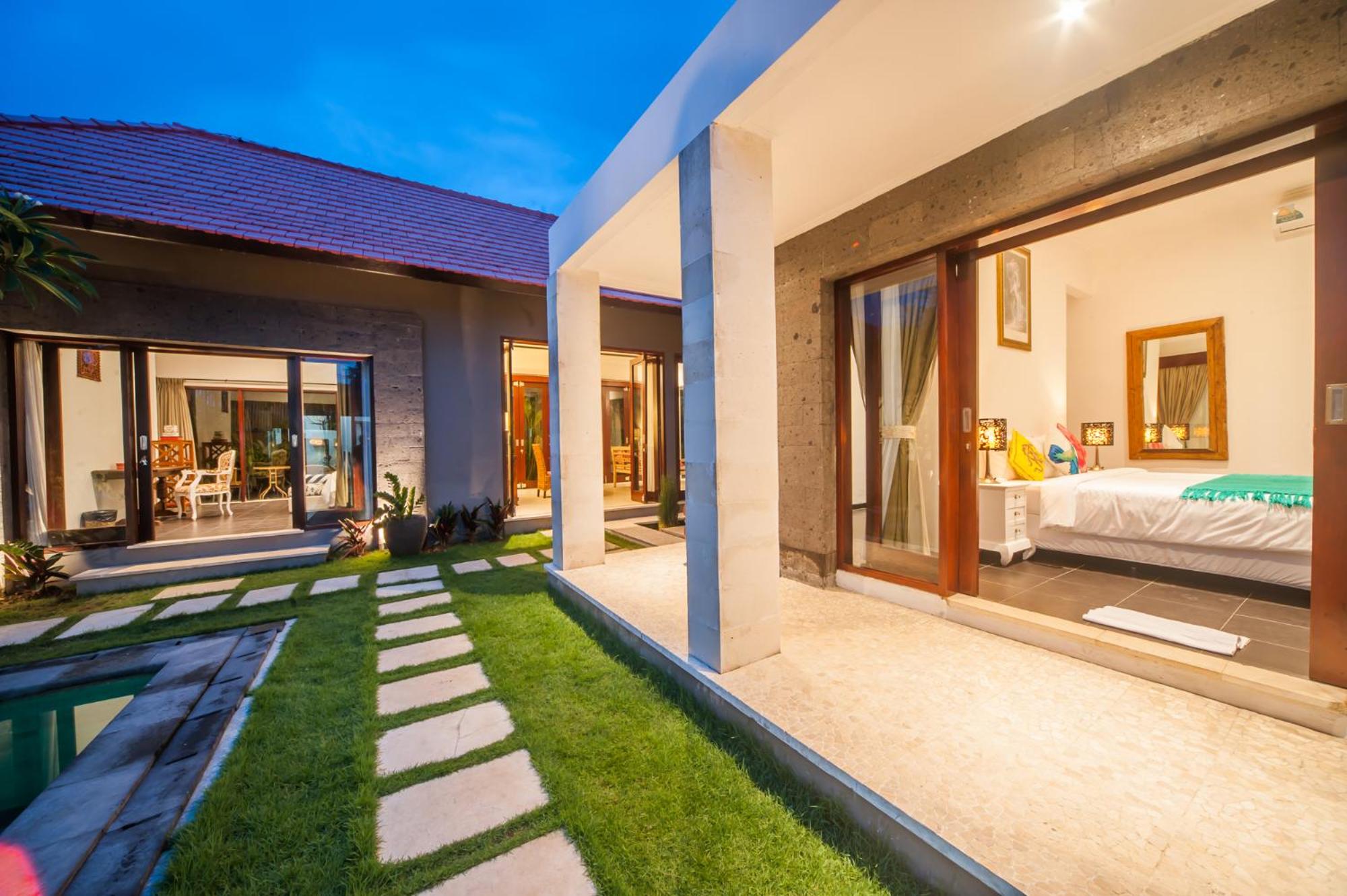 Three-Bedroom Villa - Photo 1