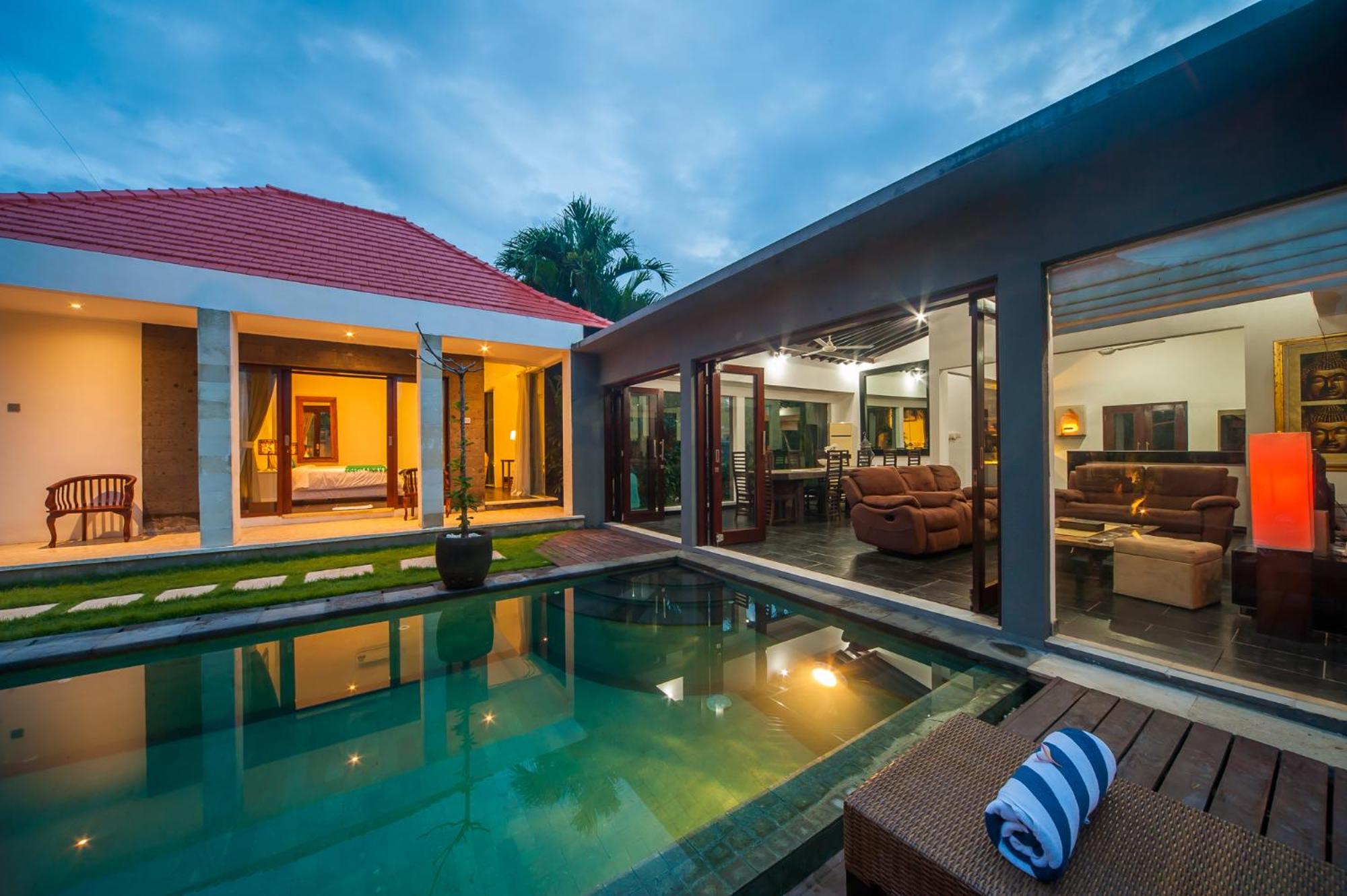 Three-Bedroom Villa - Photo 27