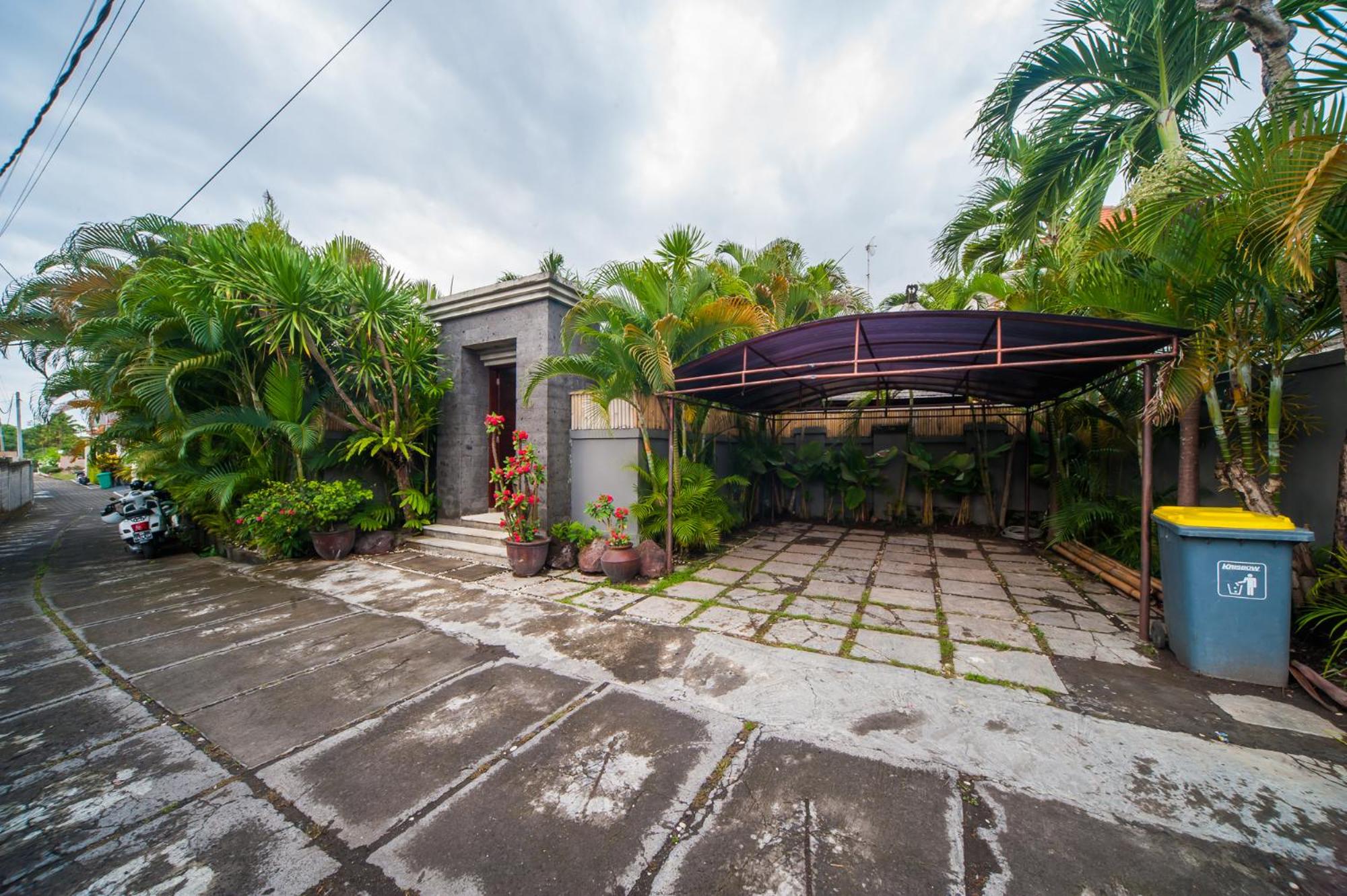 Three-Bedroom Villa - Photo 26